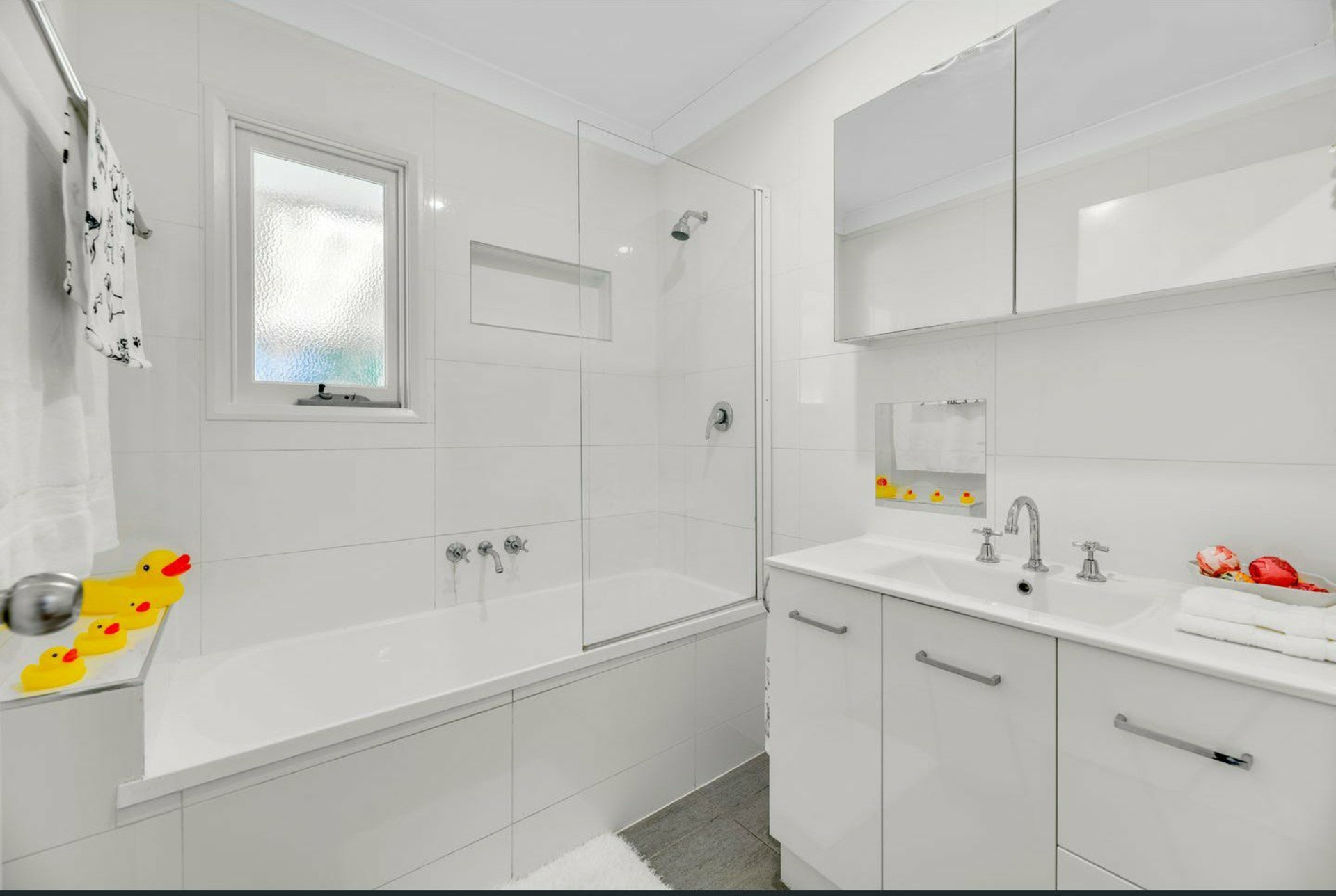 257 Redbank Plains Road, REDBANK PLAINS