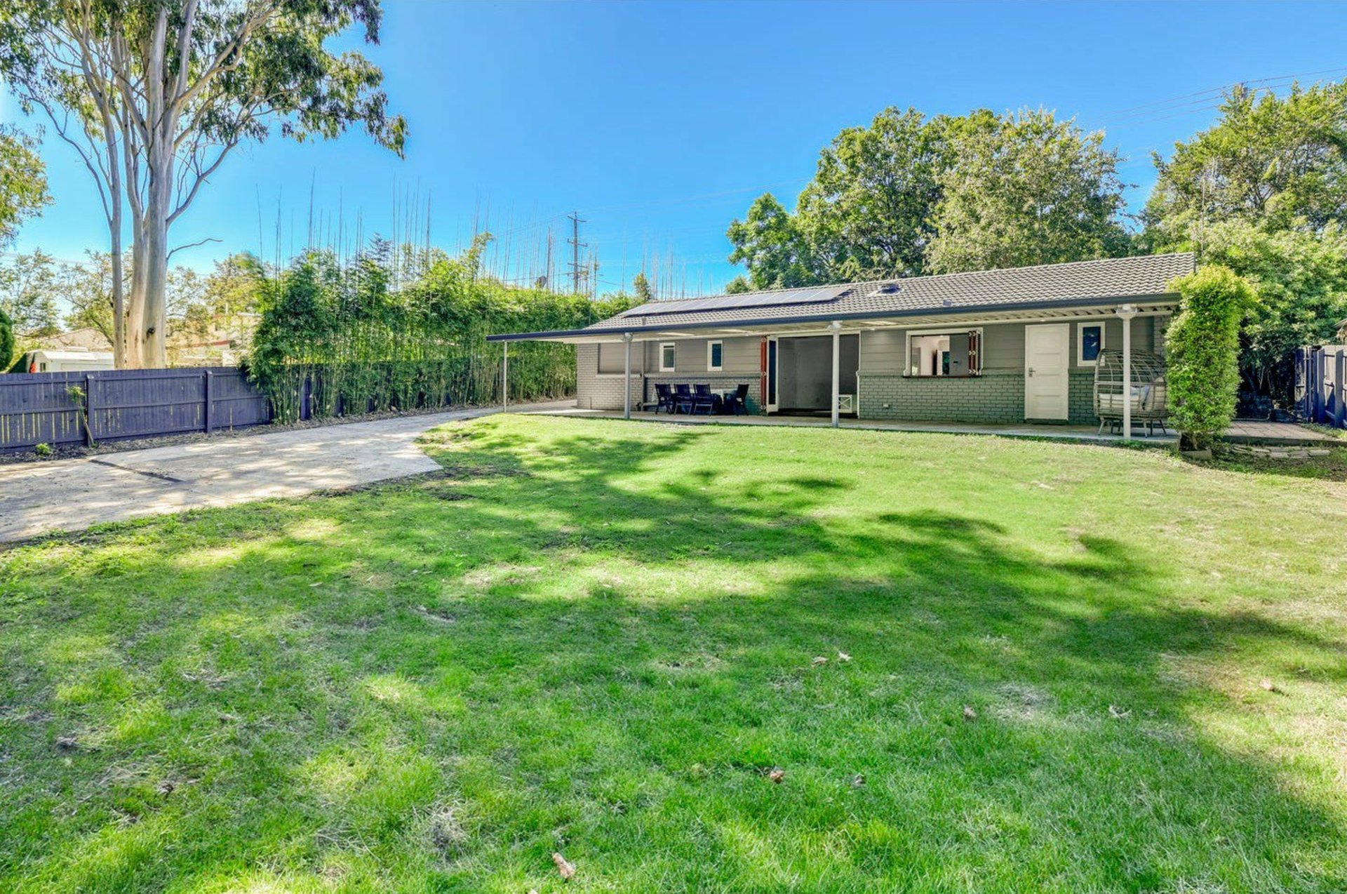 257 Redbank Plains Road, REDBANK PLAINS