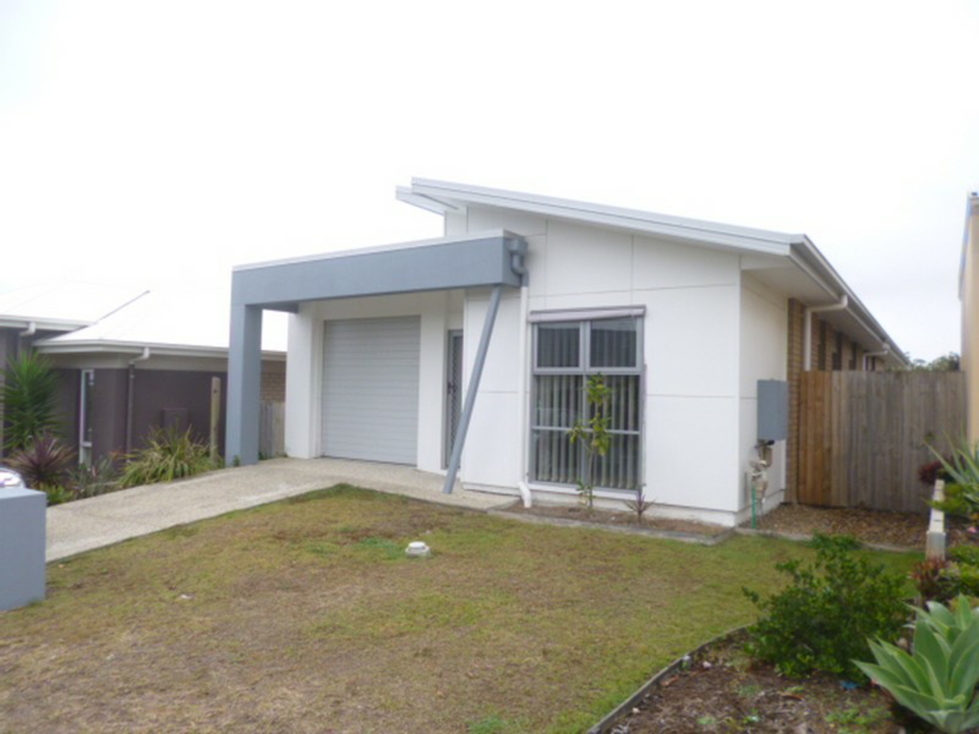 16 Leon Capra Drive, AUGUSTINE HEIGHTS
