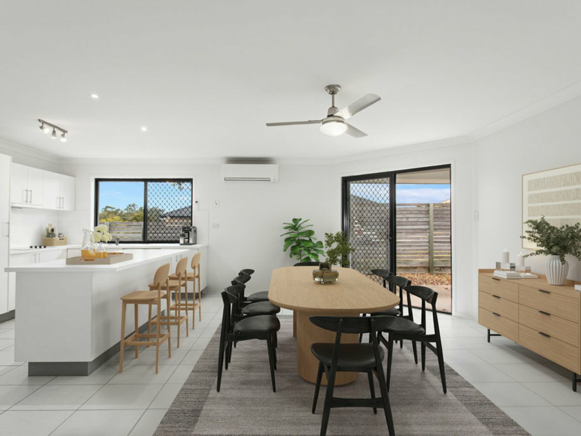47 Lakes Entrance Drive — photo 5 of 26