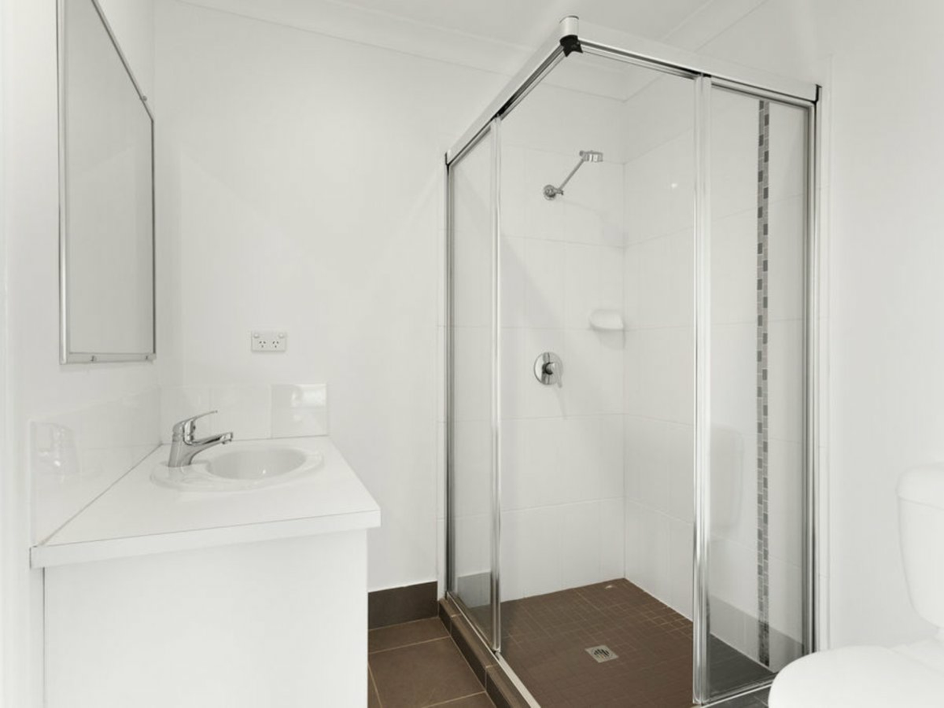 47 Lakes Entrance Drive — photo 10 of 26