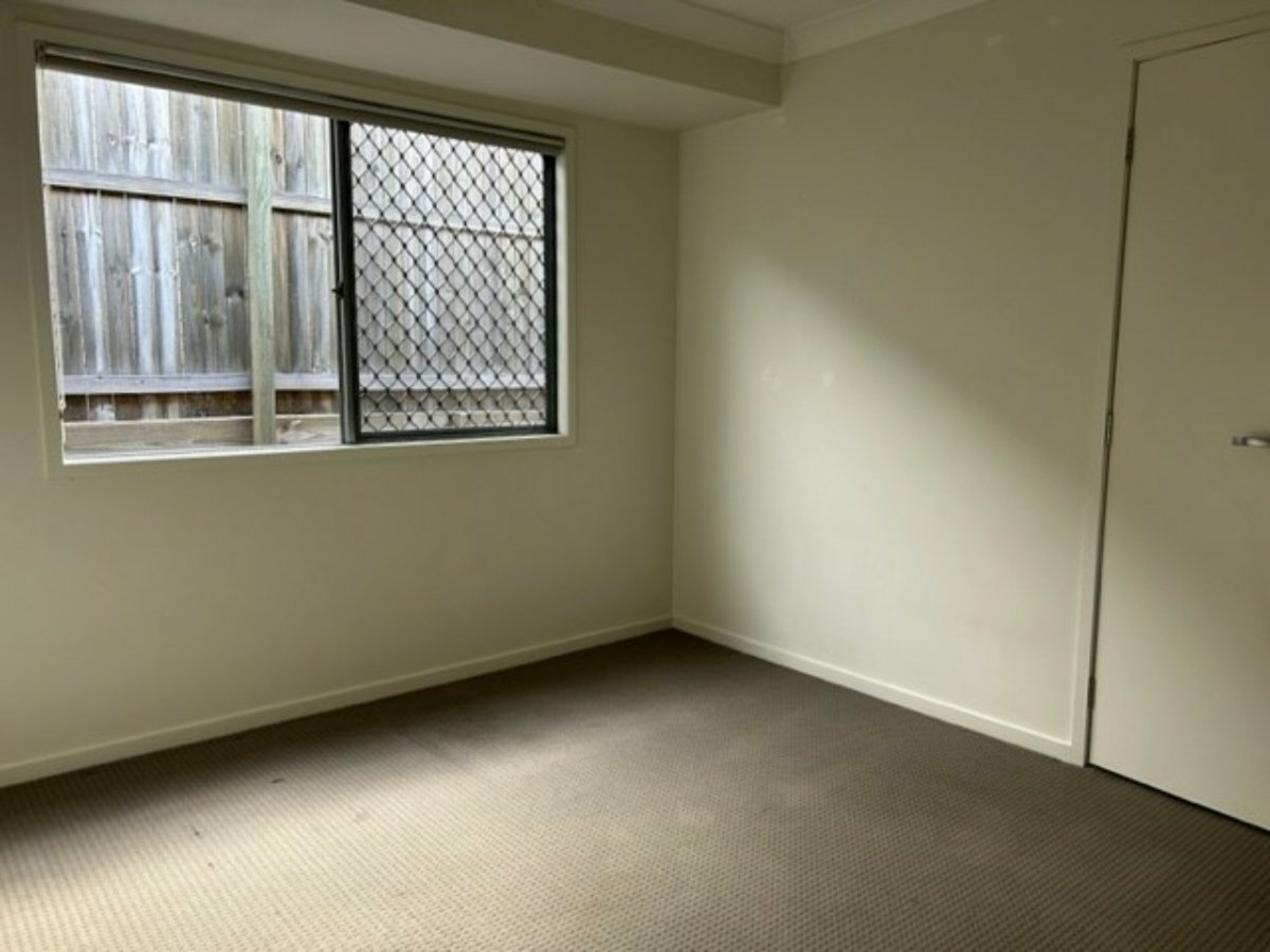 Unit 1/71 Magpie Crescent — photo 6 of 8