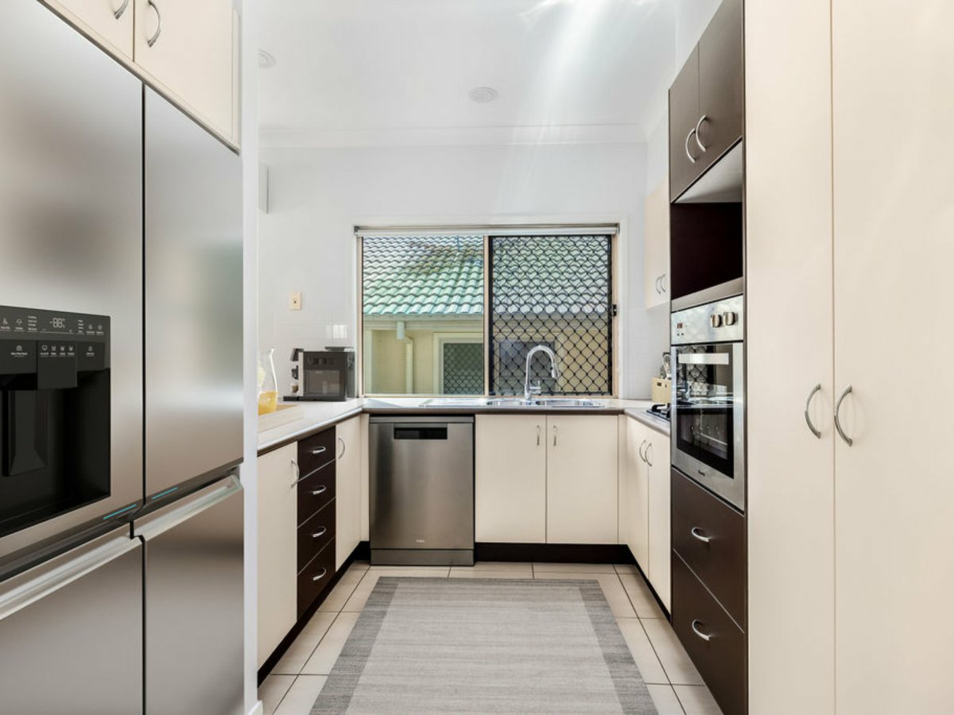 7 Esperance Crescent — photo 3 of 23