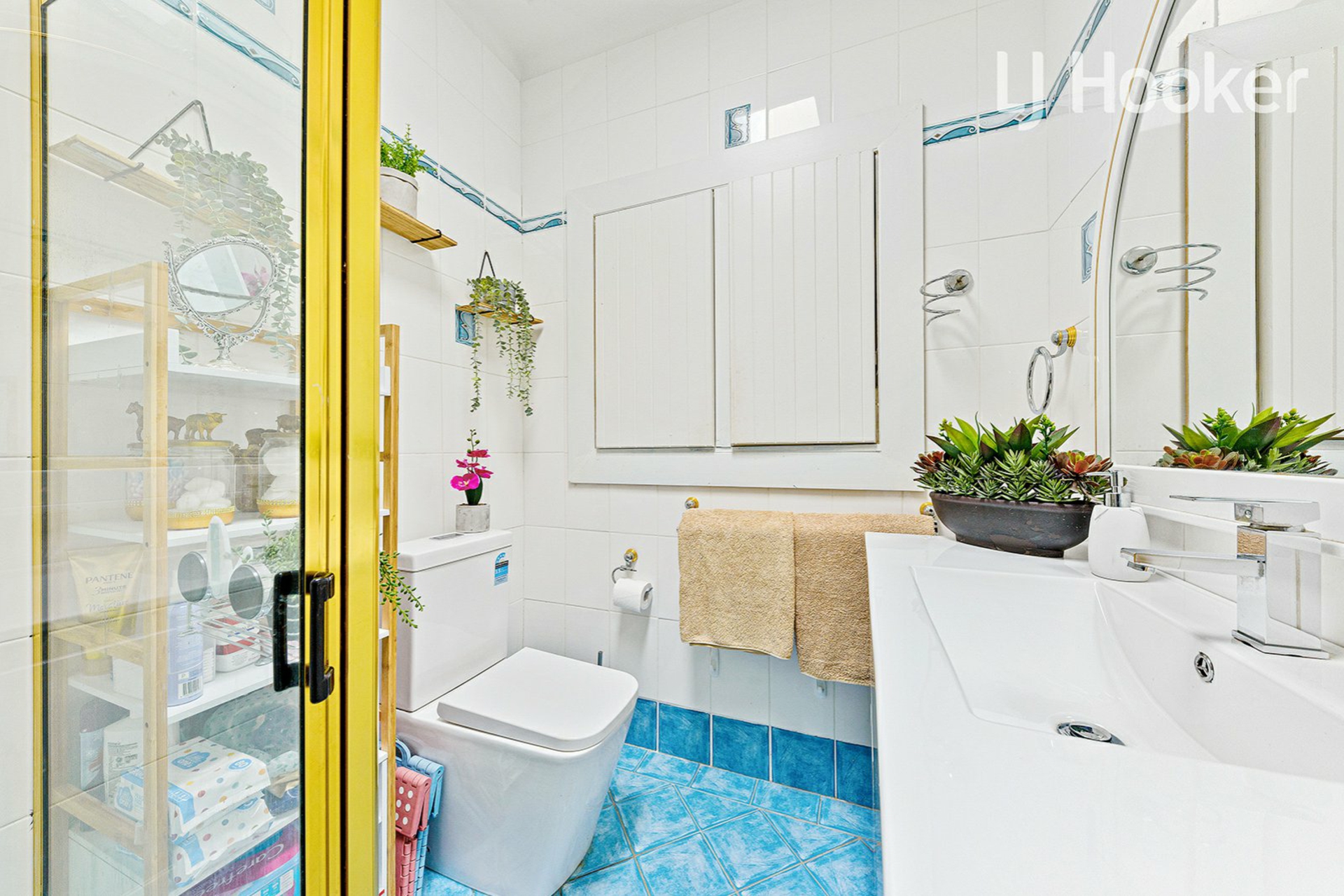 138 Smart St — photo 9 of 16