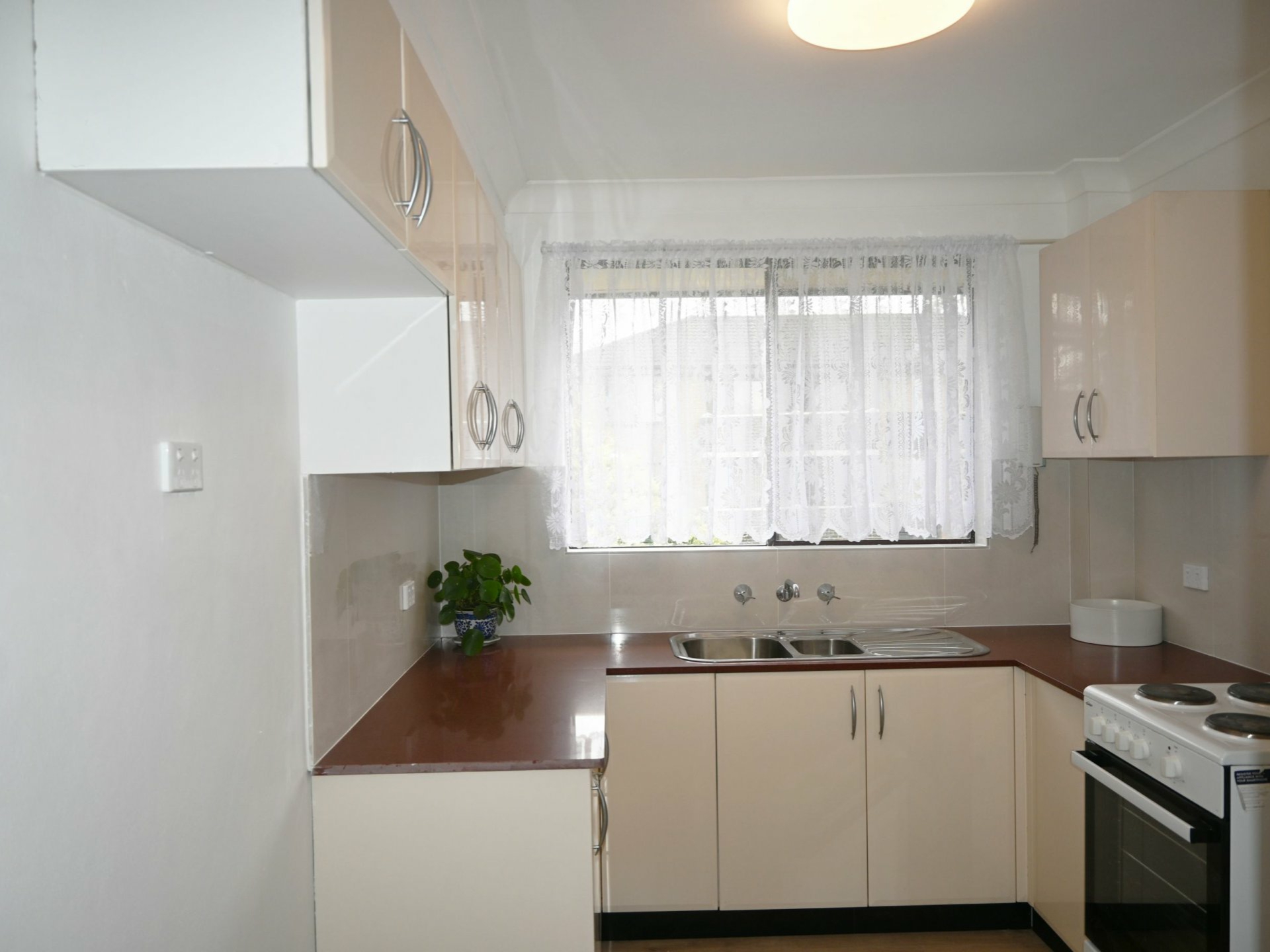 19/65 Mcburney Rd — photo from LJ Hooker Cabramatta