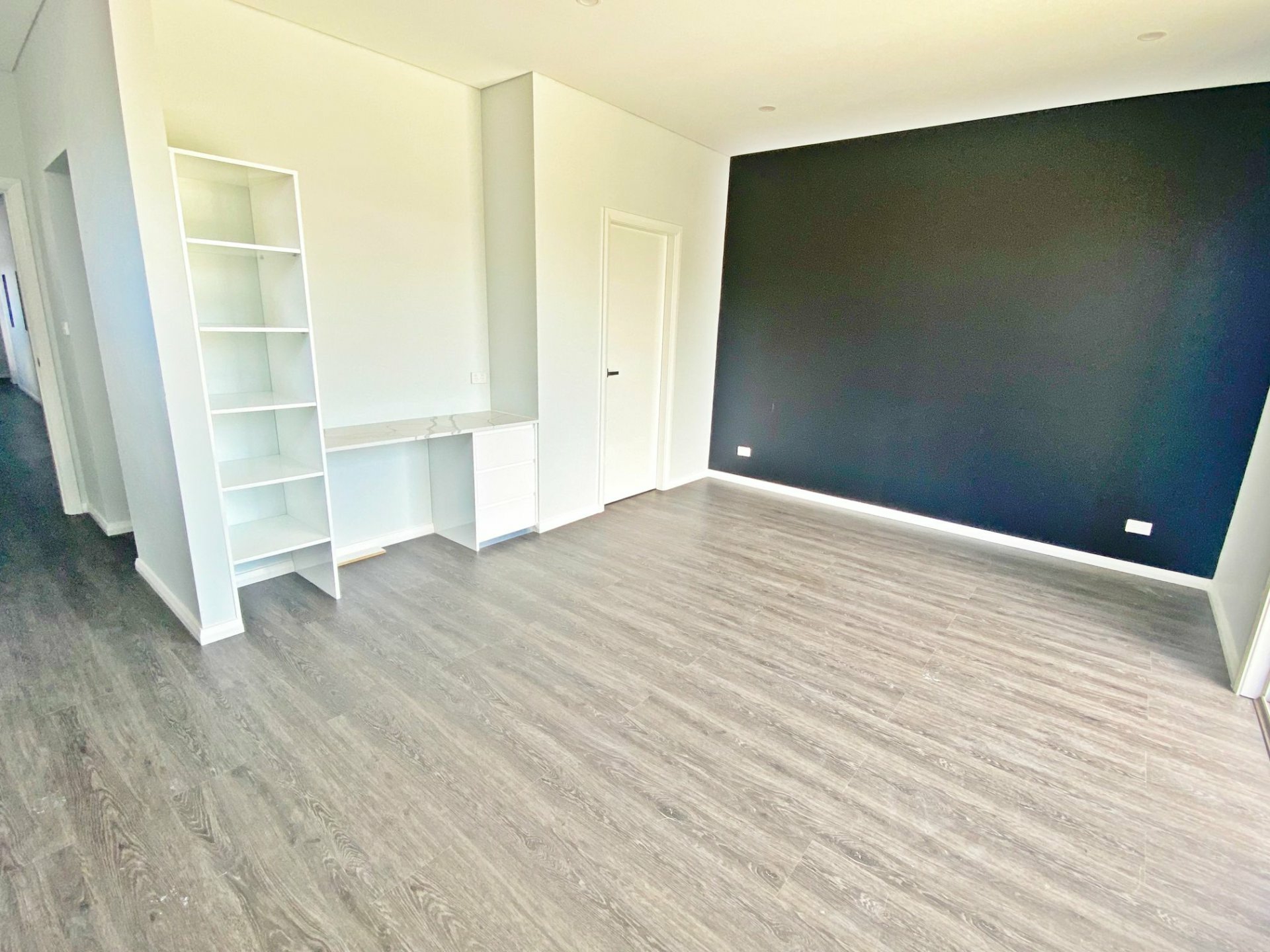 96 Water St, CABRAMATTA WEST
