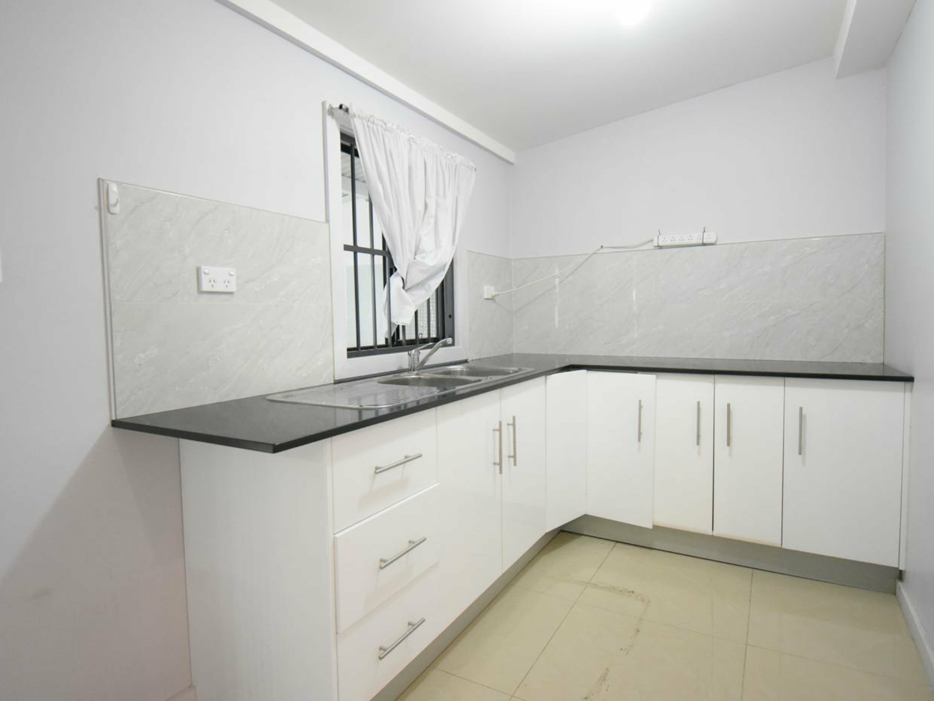 12 Mackenzie St, CANLEY VALE
