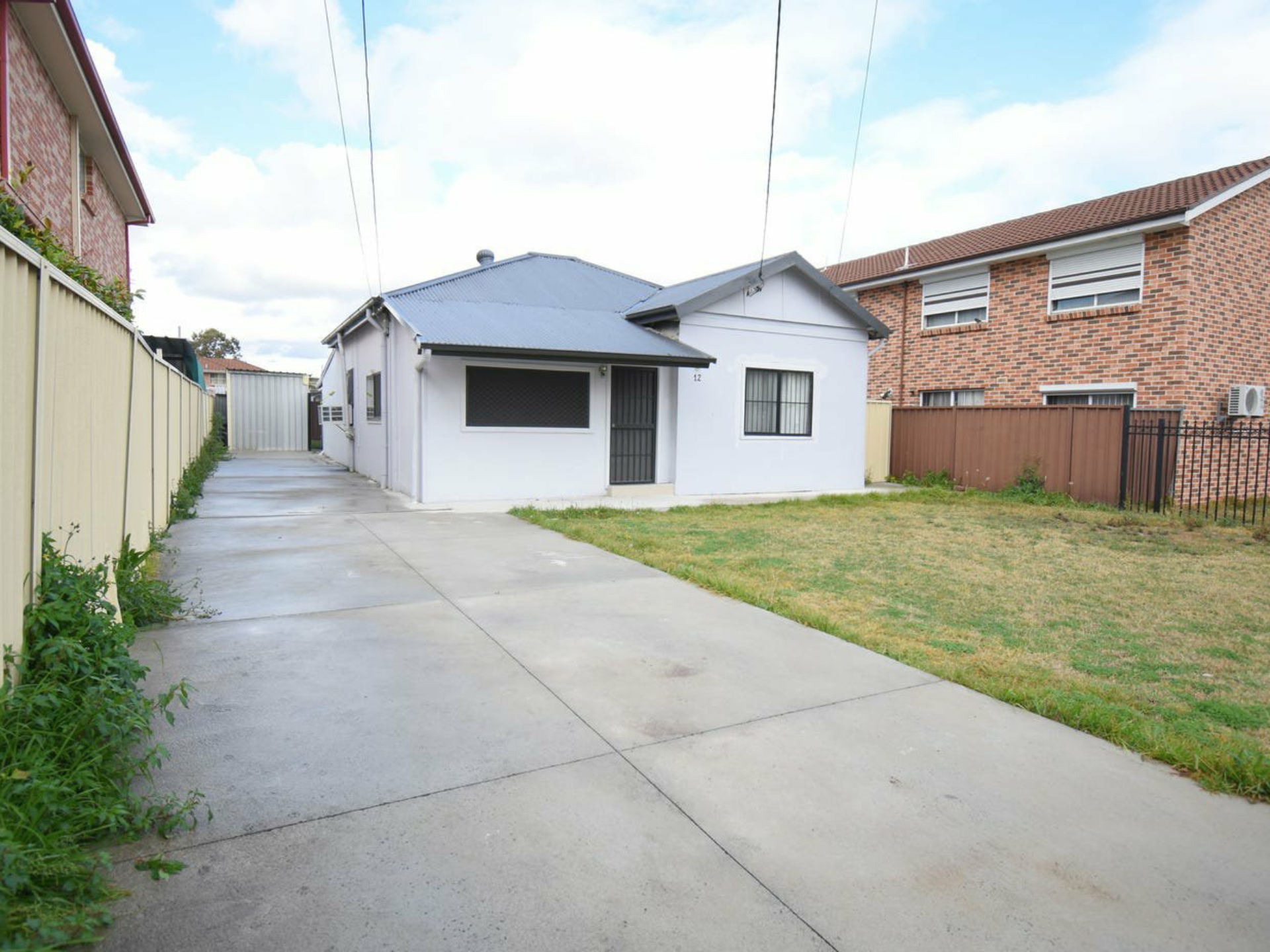12 Mackenzie St, CANLEY VALE