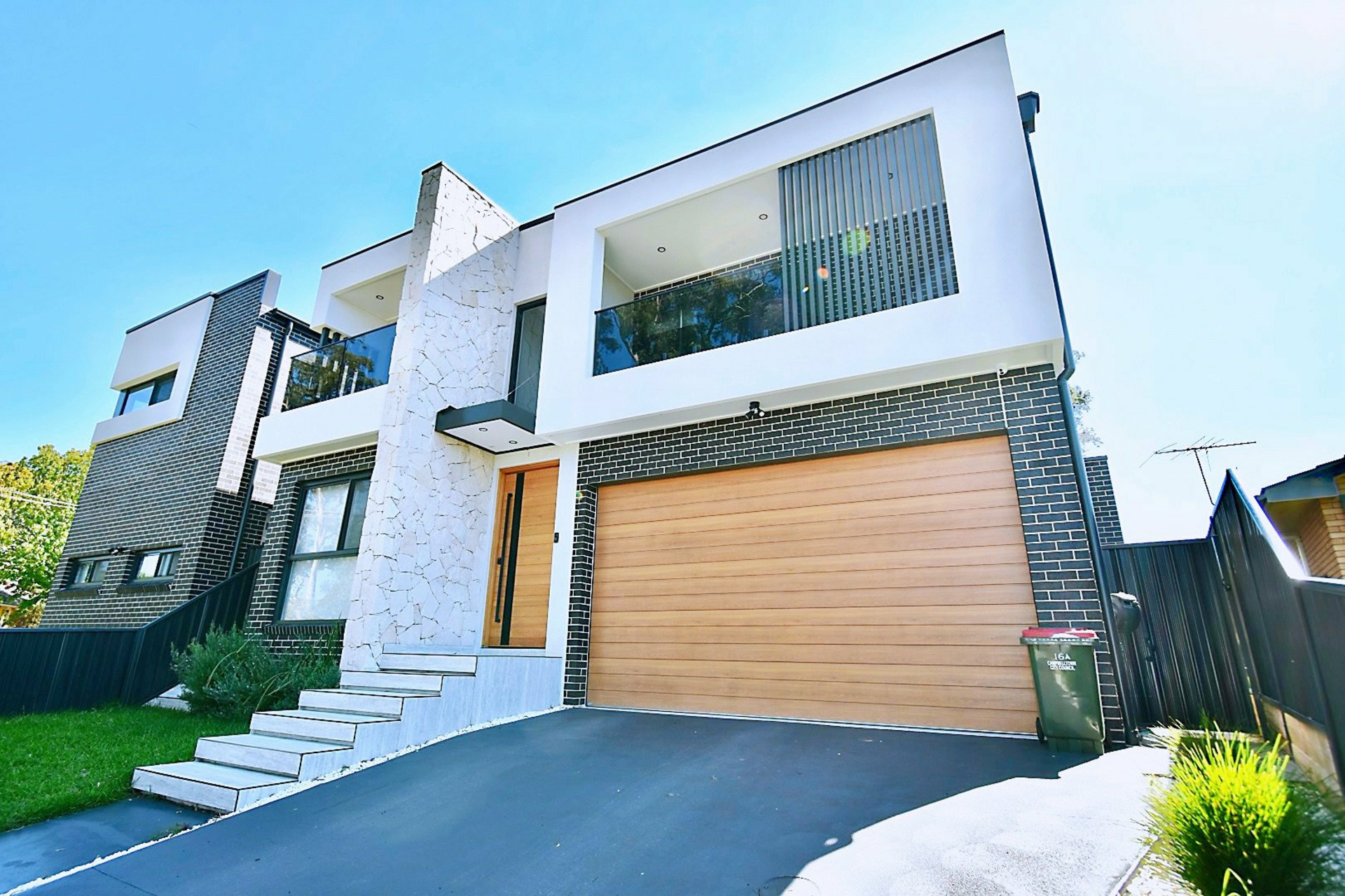 2 LEWIN CRESCENT, BRADBURY