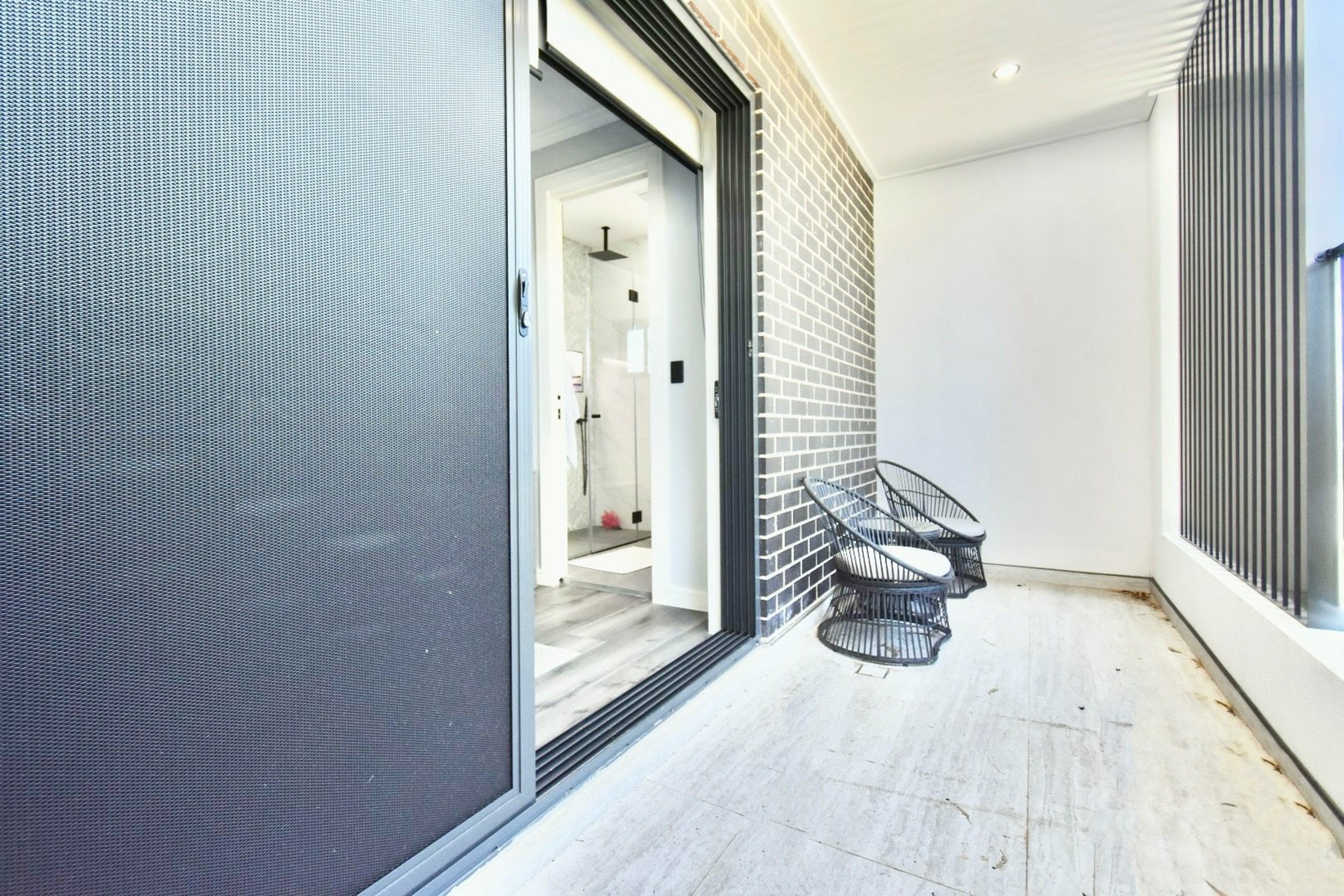 2 LEWIN CRESCENT, BRADBURY