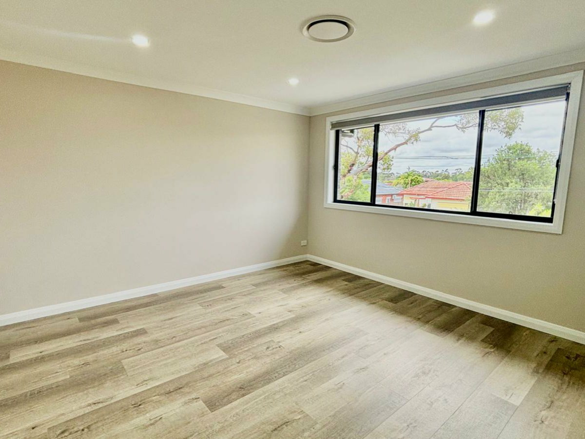 13 Sussex Street, CABRAMATTA