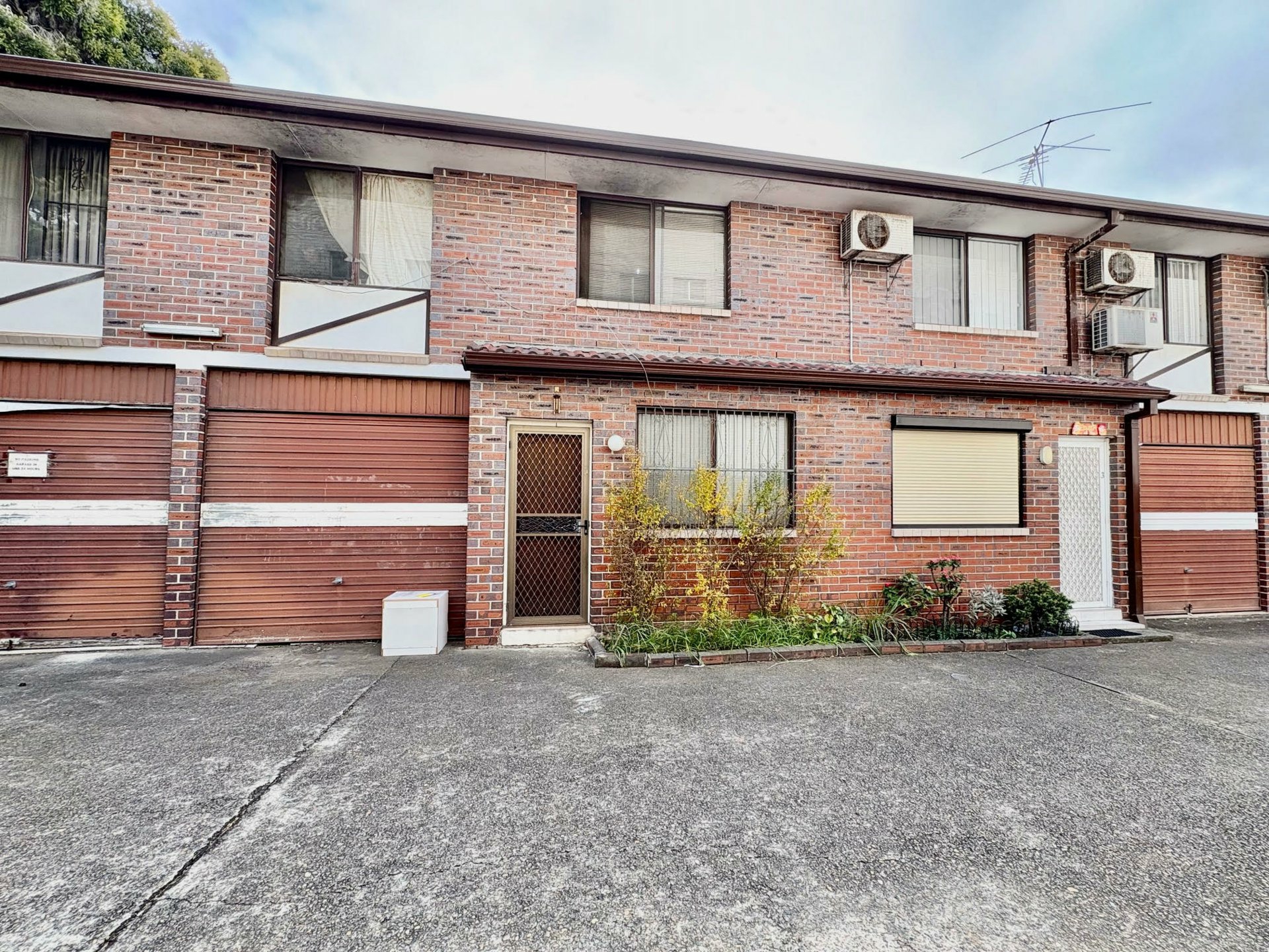 2/28 Hill street, CABRAMATTA