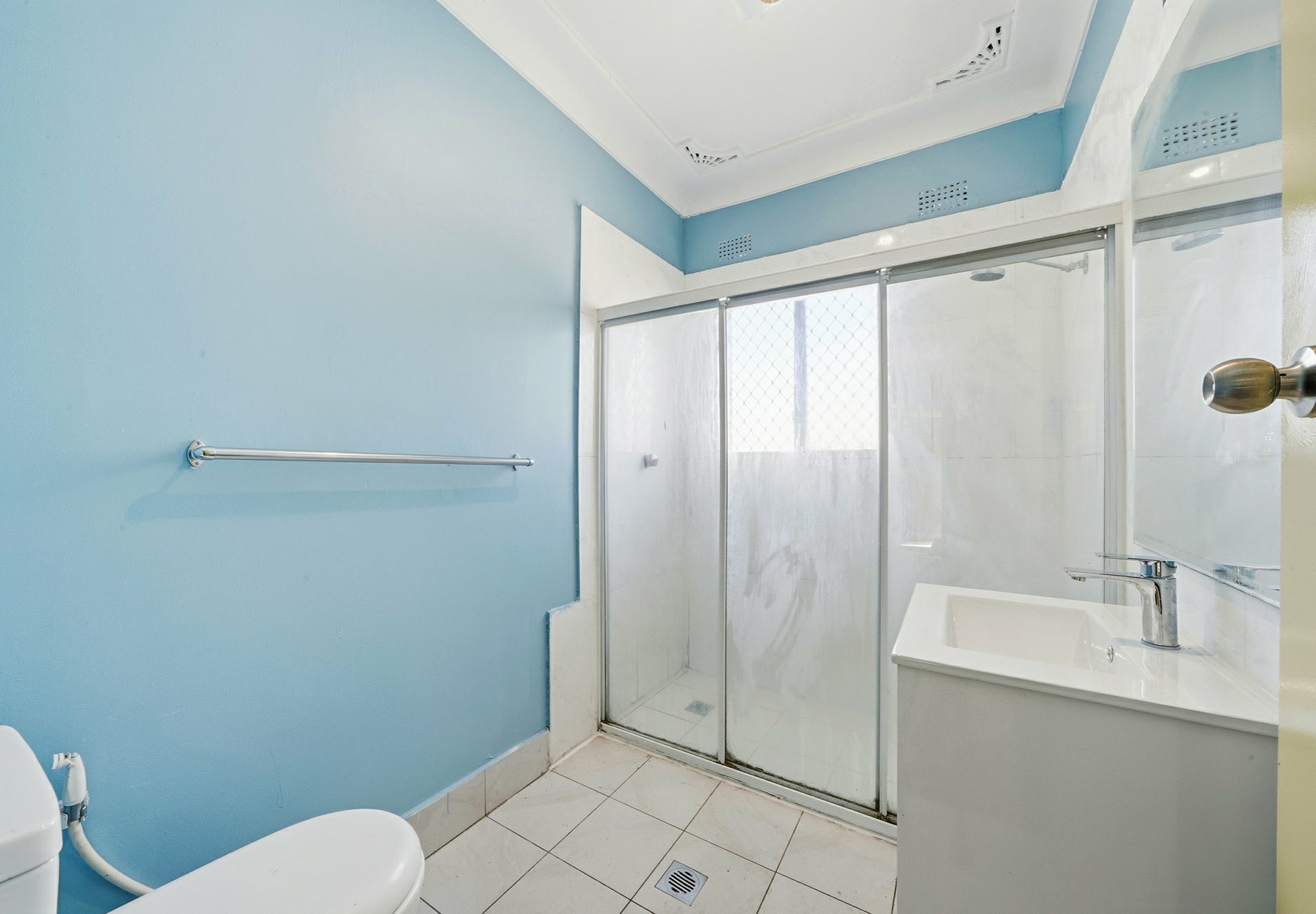 12 Ivy Street — photo 7 of 10