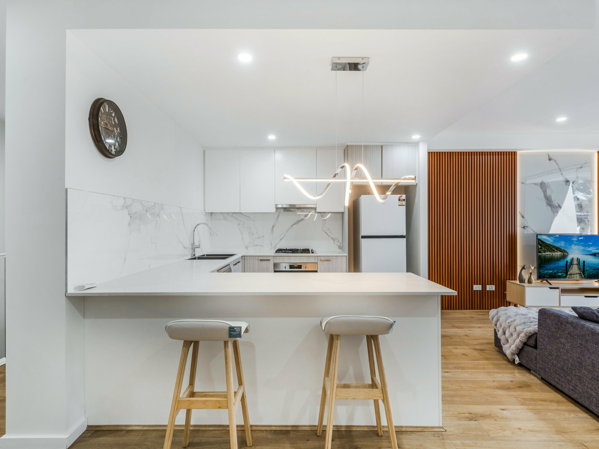 B001/18-20 Bibbys Place — photo 3 of 13