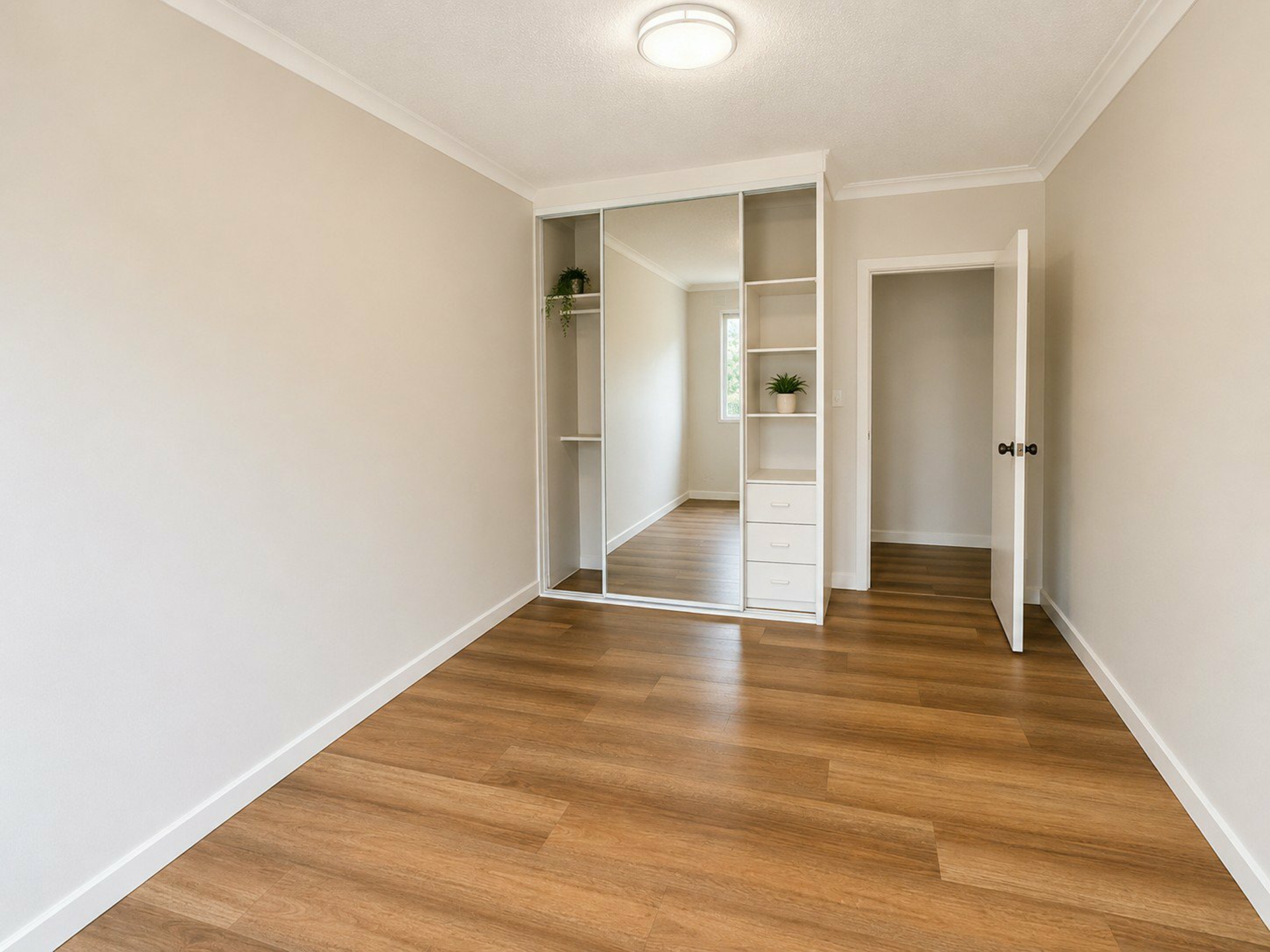 9/41-43 Calliope Street — photo 4 of 7