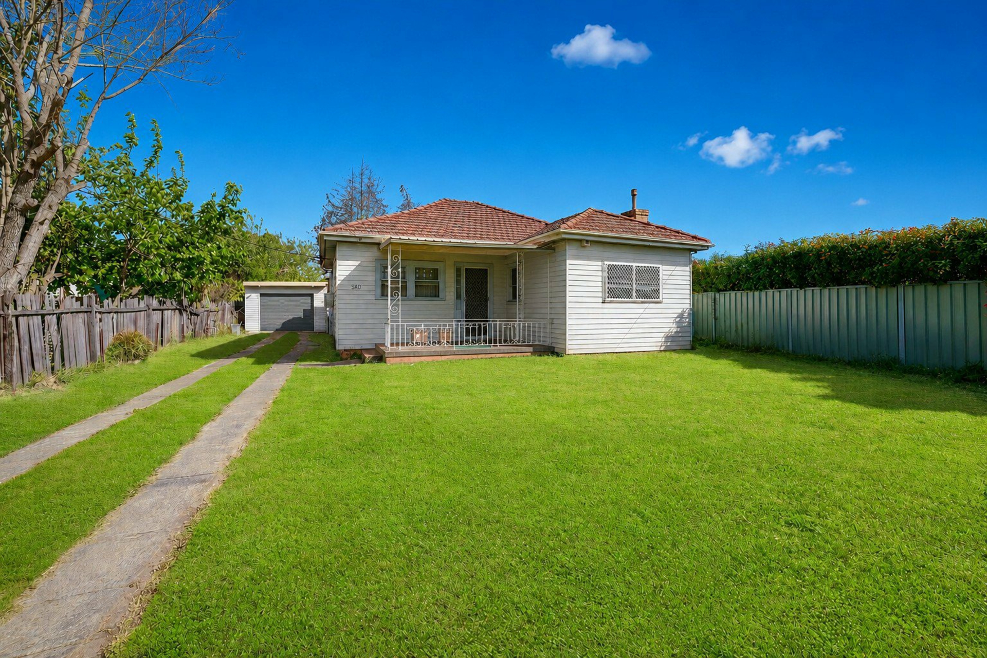 540 The Horsley Drive — photo 3 of 14