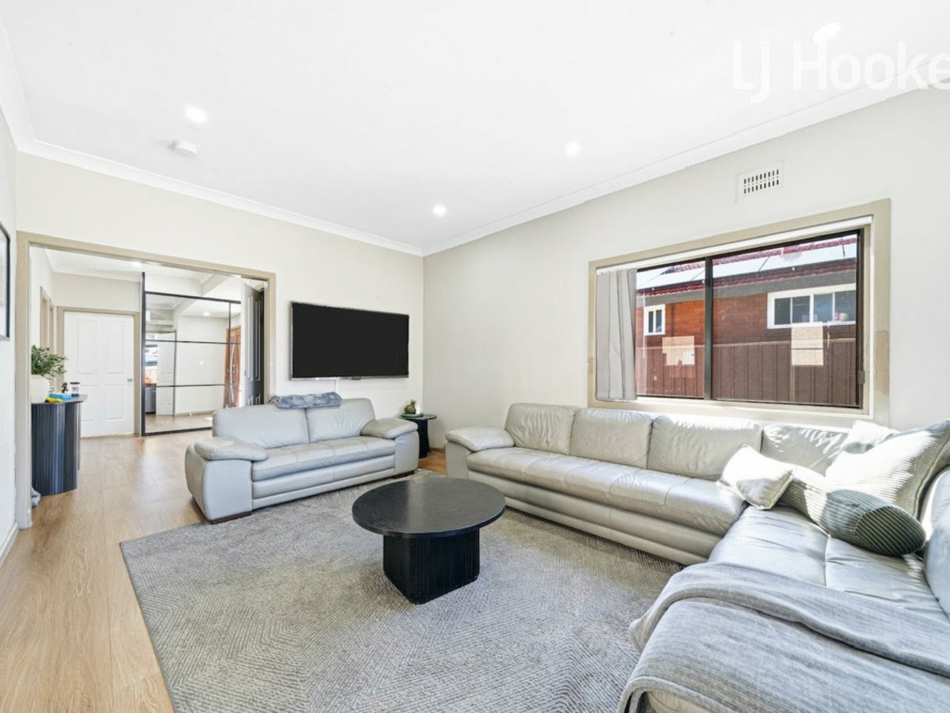 10 Veron Street — photo 2 of 22