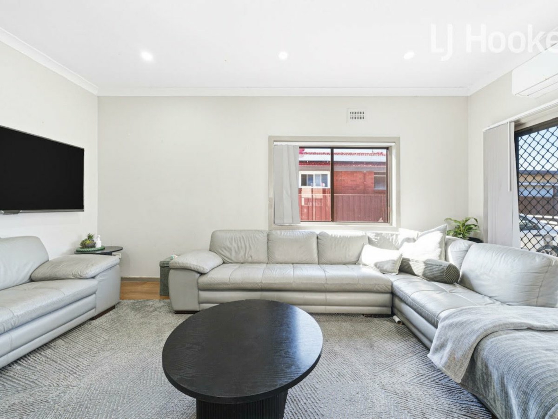 10 Veron Street — photo 4 of 22
