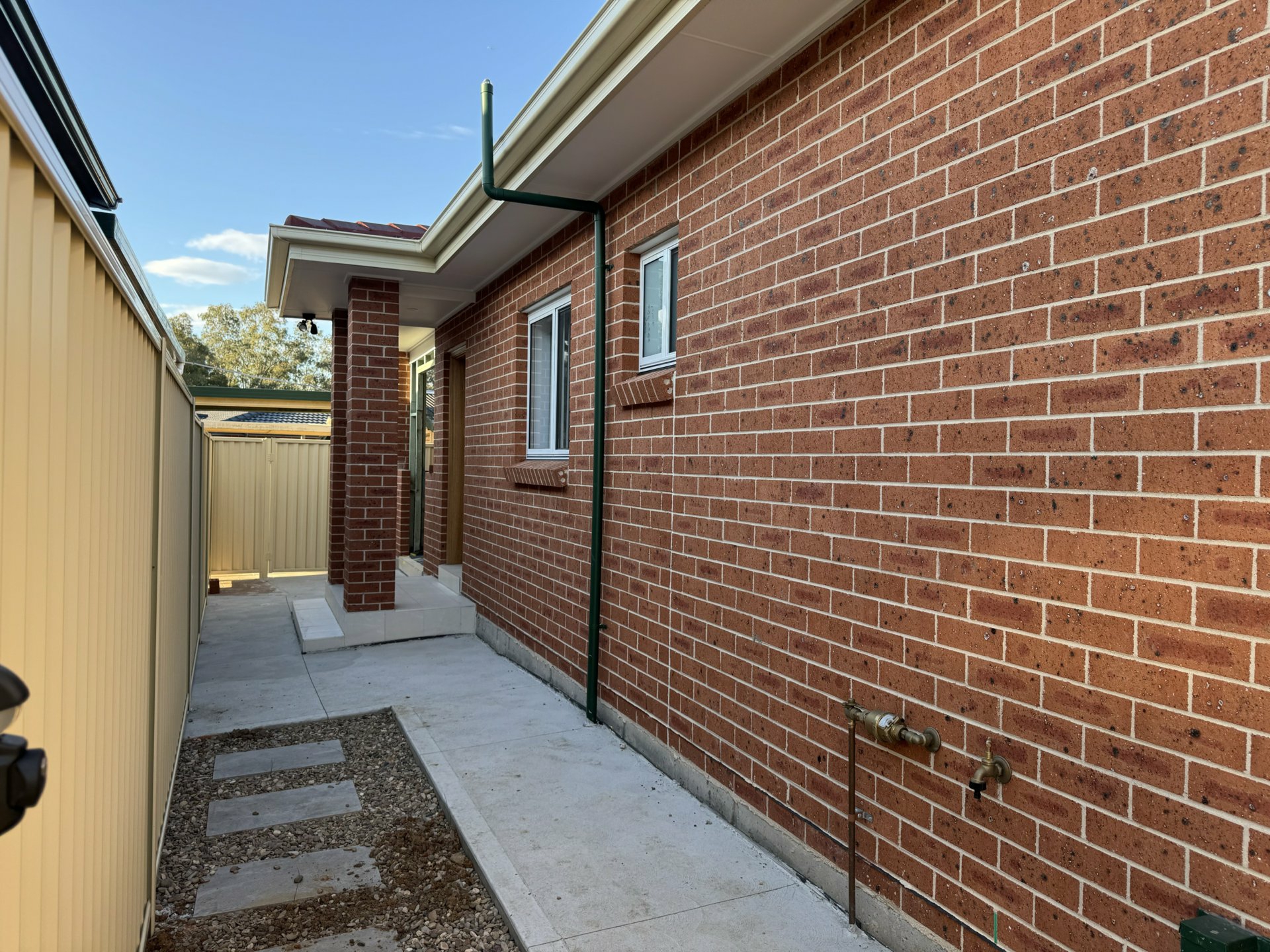 10 Quiros Ave — photo 5 of 5