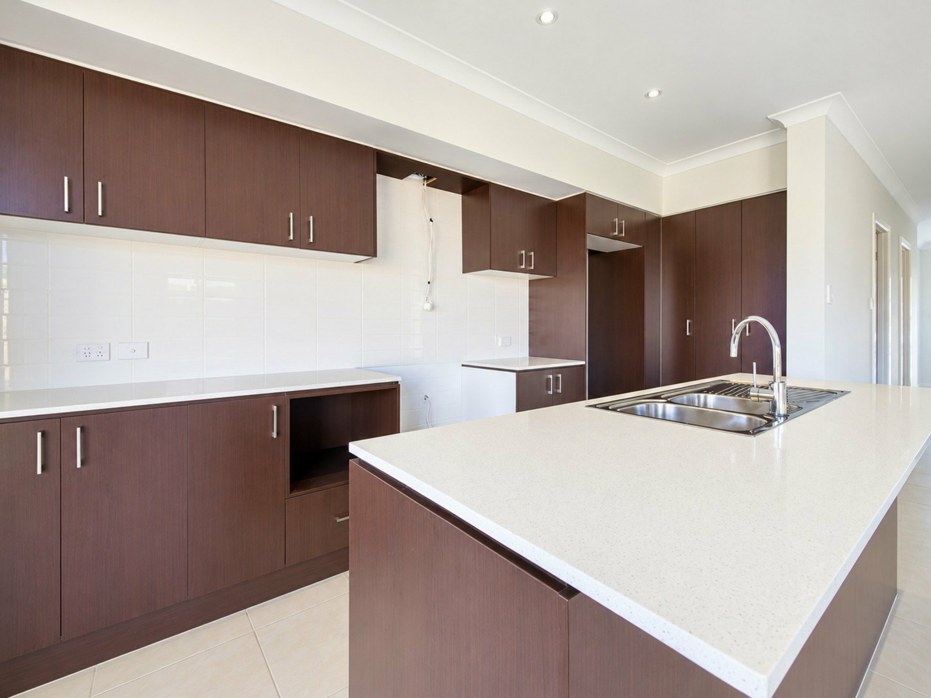 31 Passendale Road — photo 4 of 15