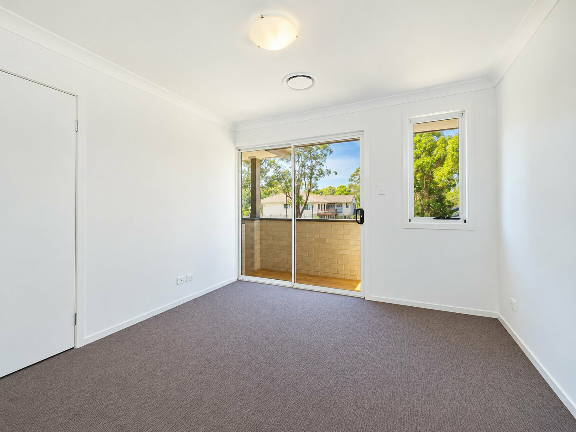 31 Passendale Road — photo 13 of 15