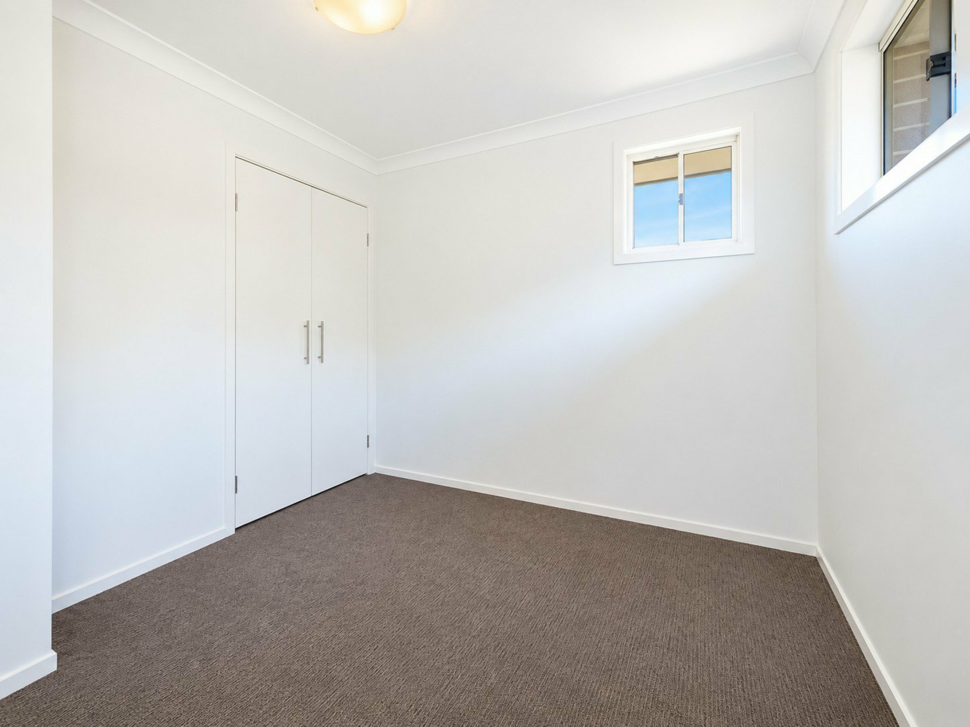 31 Passendale Road — photo 14 of 15