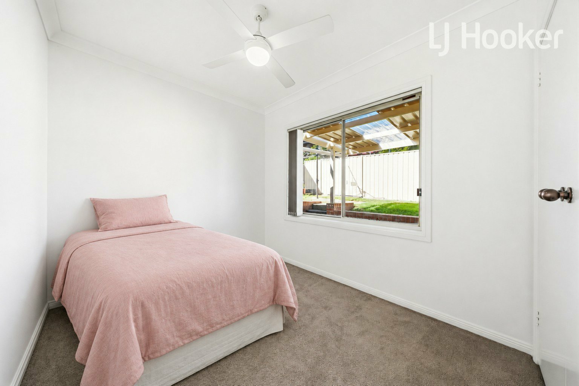 89B Lord Howe Drive — photo 23 of 25
