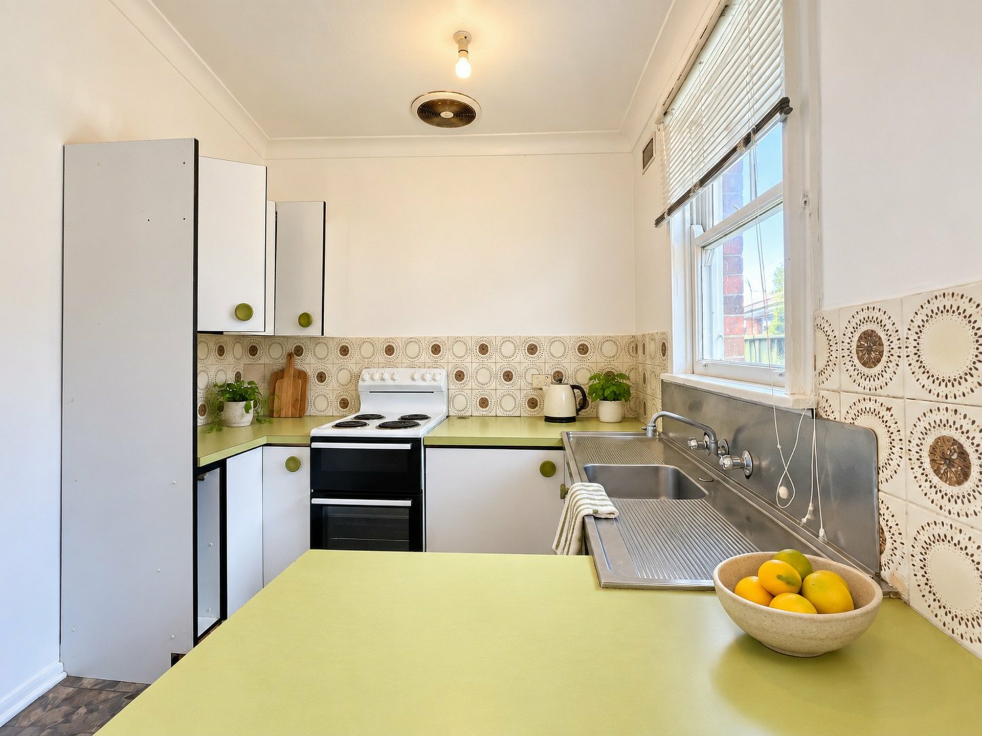 6 Gundibri St — photo 2 of 8