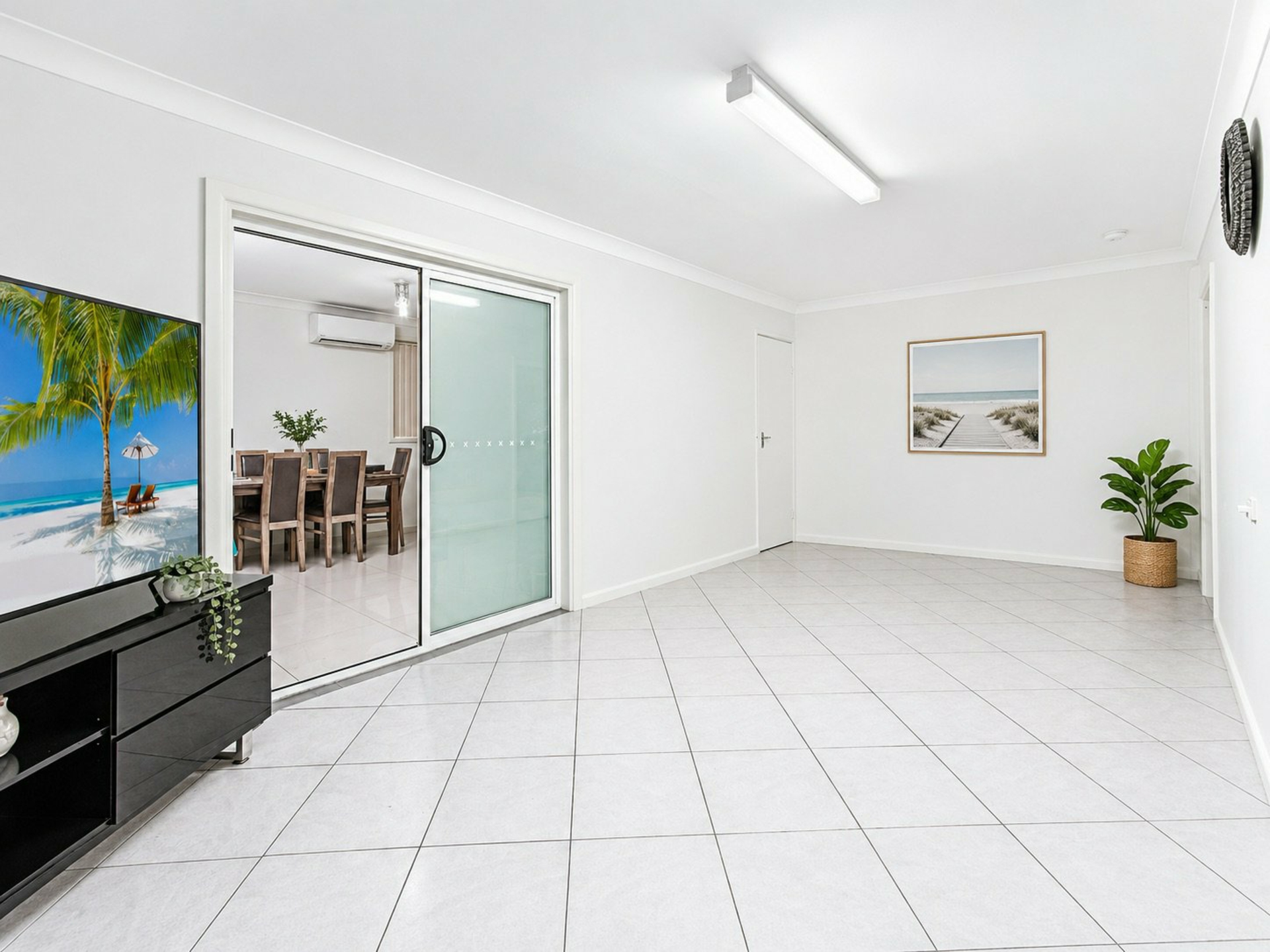 49 Avenel St — photo 4 of 6
