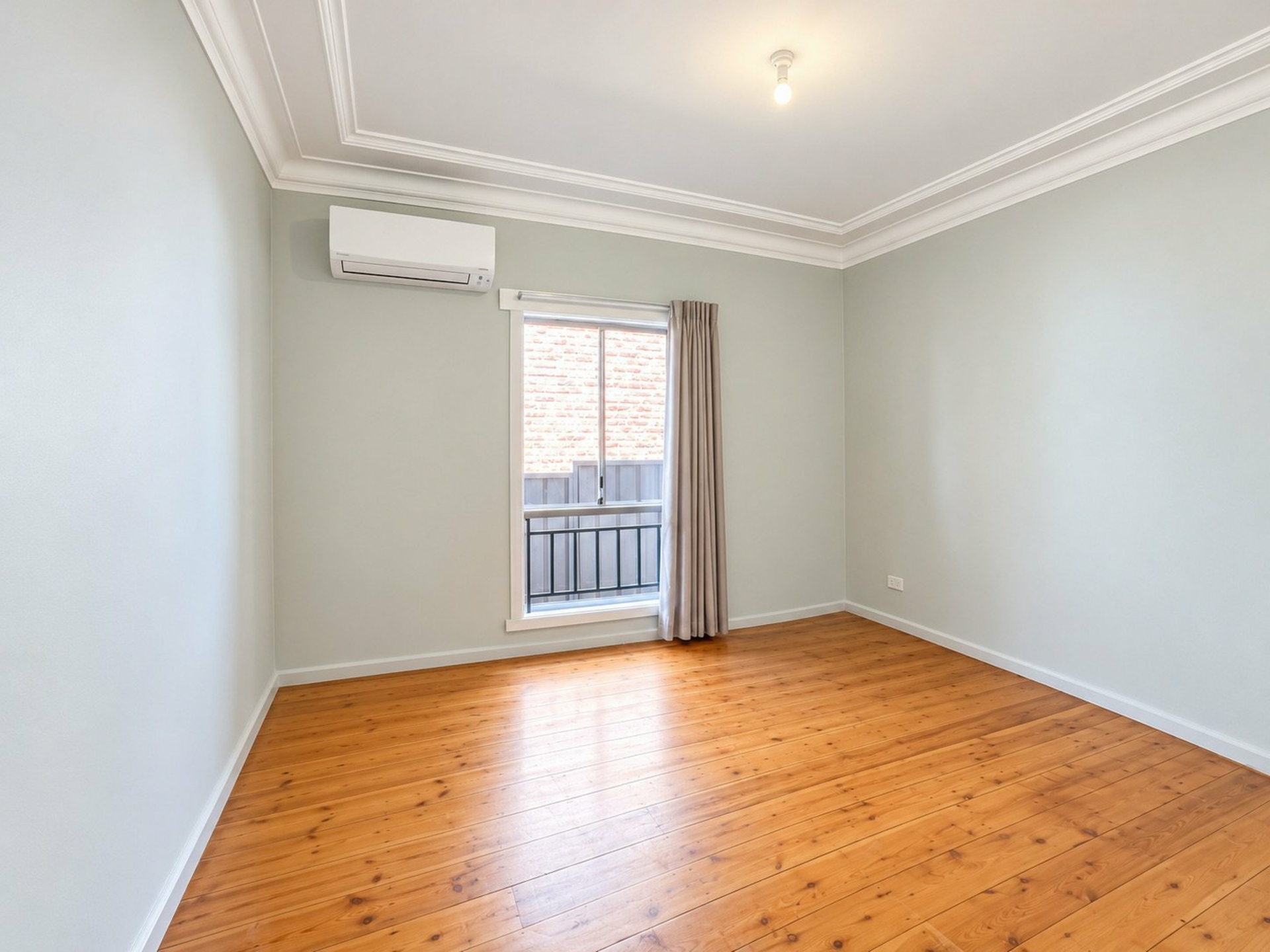 29 Alick St — photo 3 of 10