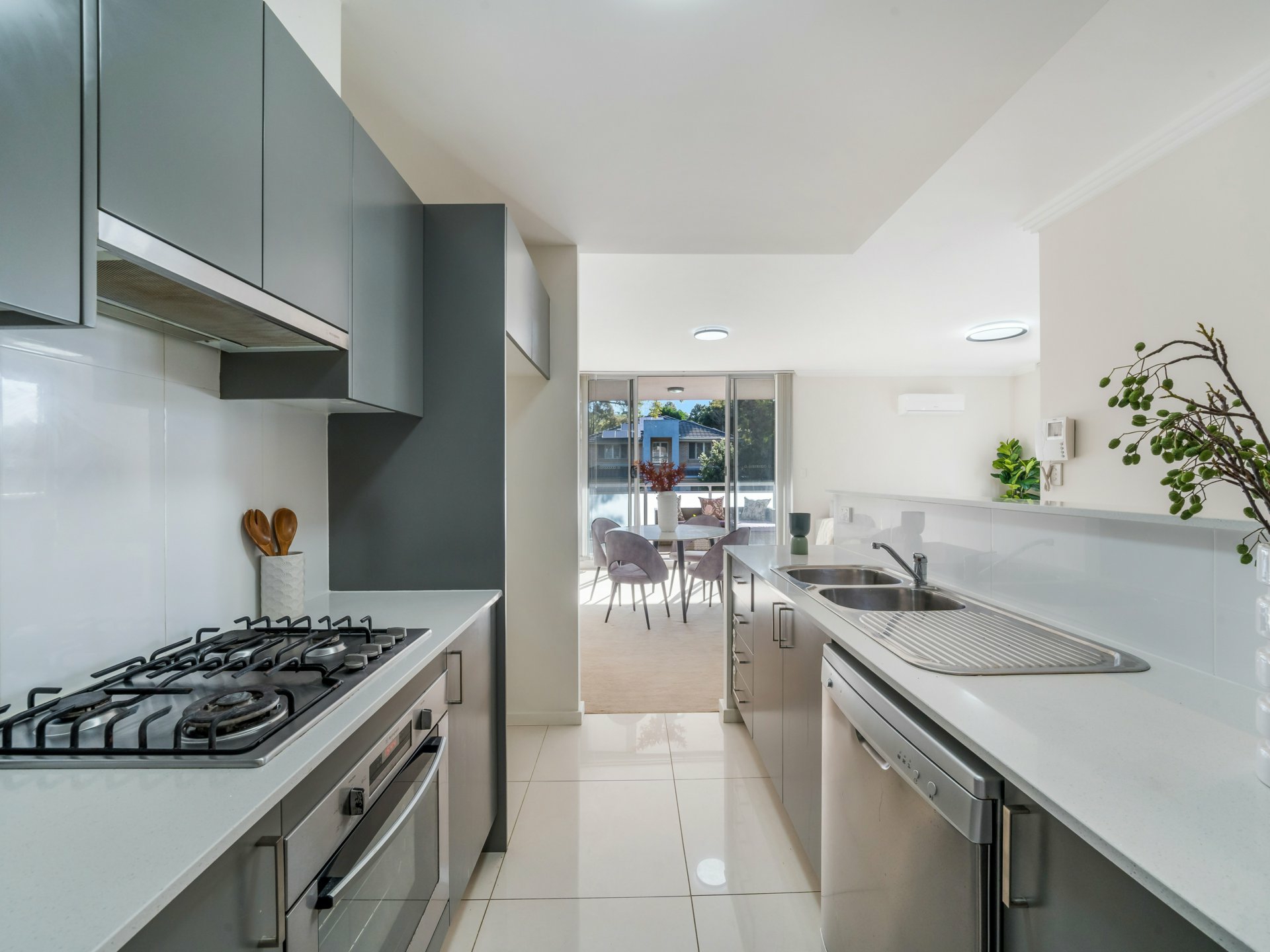 66/54-62 Nijong Drive — photo 5 of 16