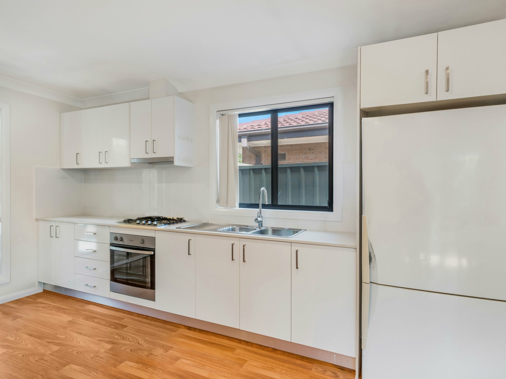29 Whitlam Avenue — photo 11 of 14