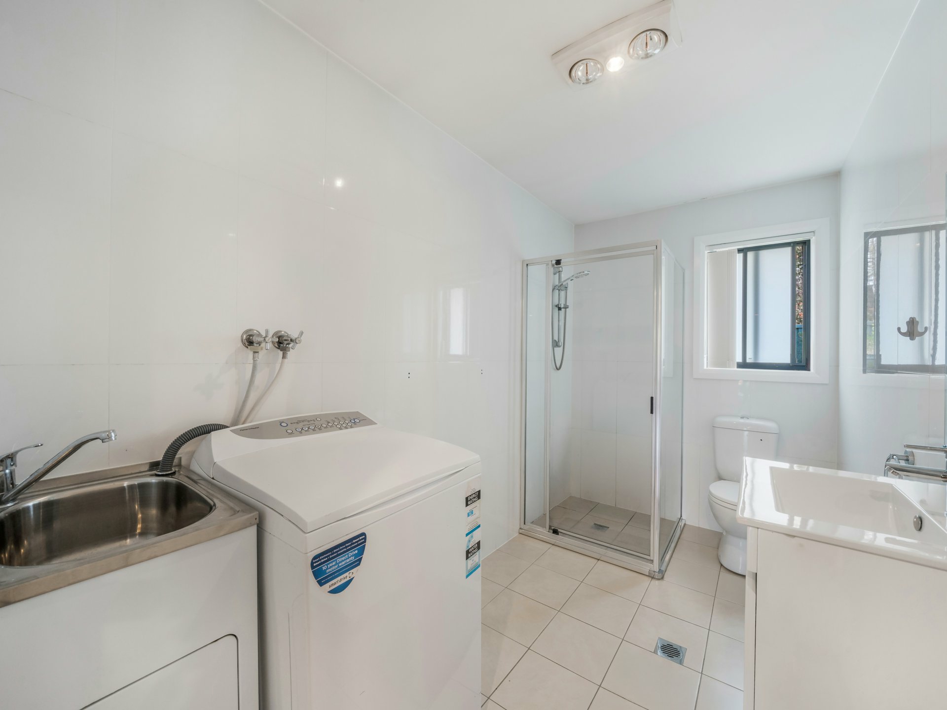 29 Whitlam Avenue — photo 13 of 14