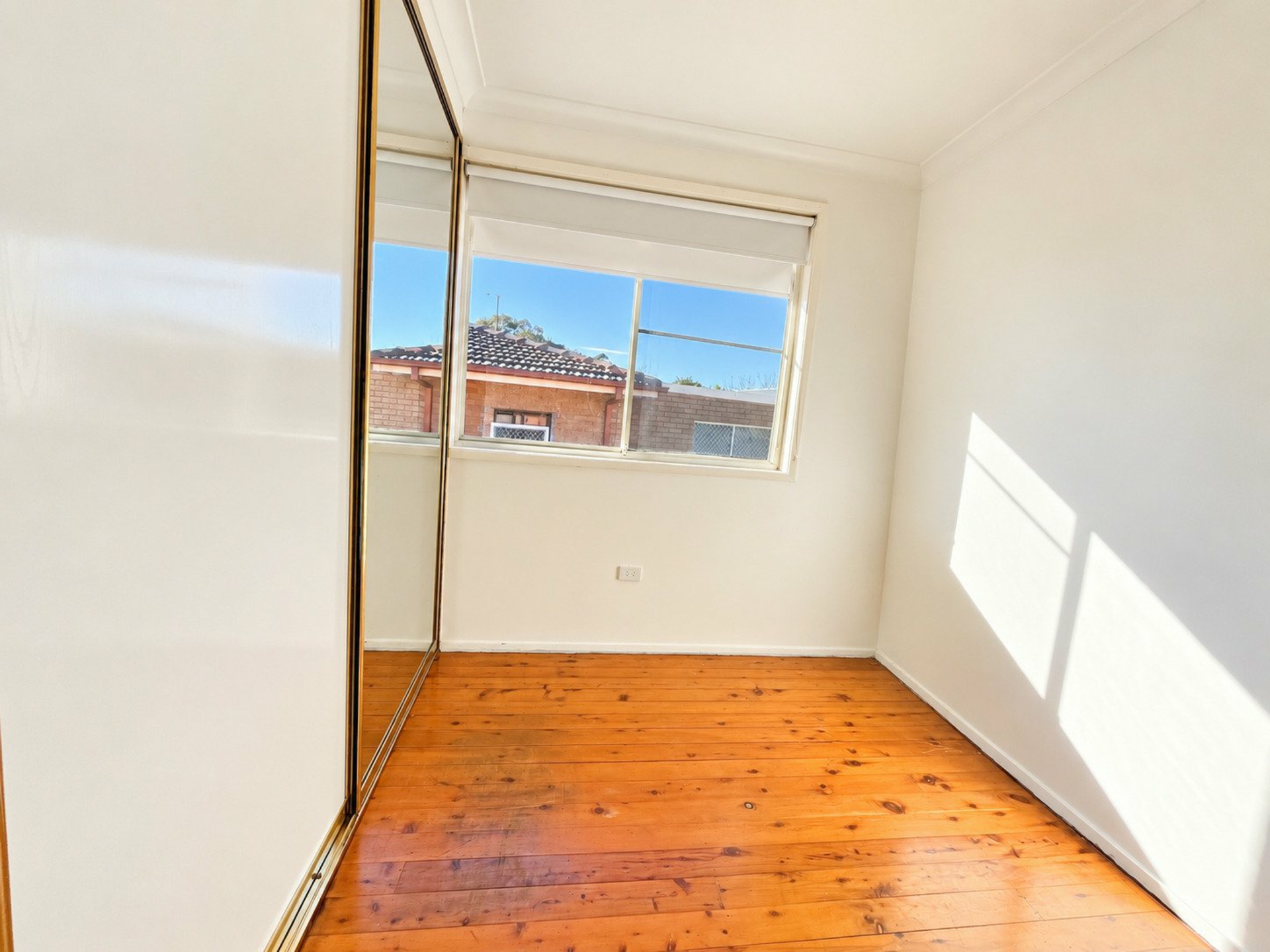 2A Jervis Street — photo 4 of 4