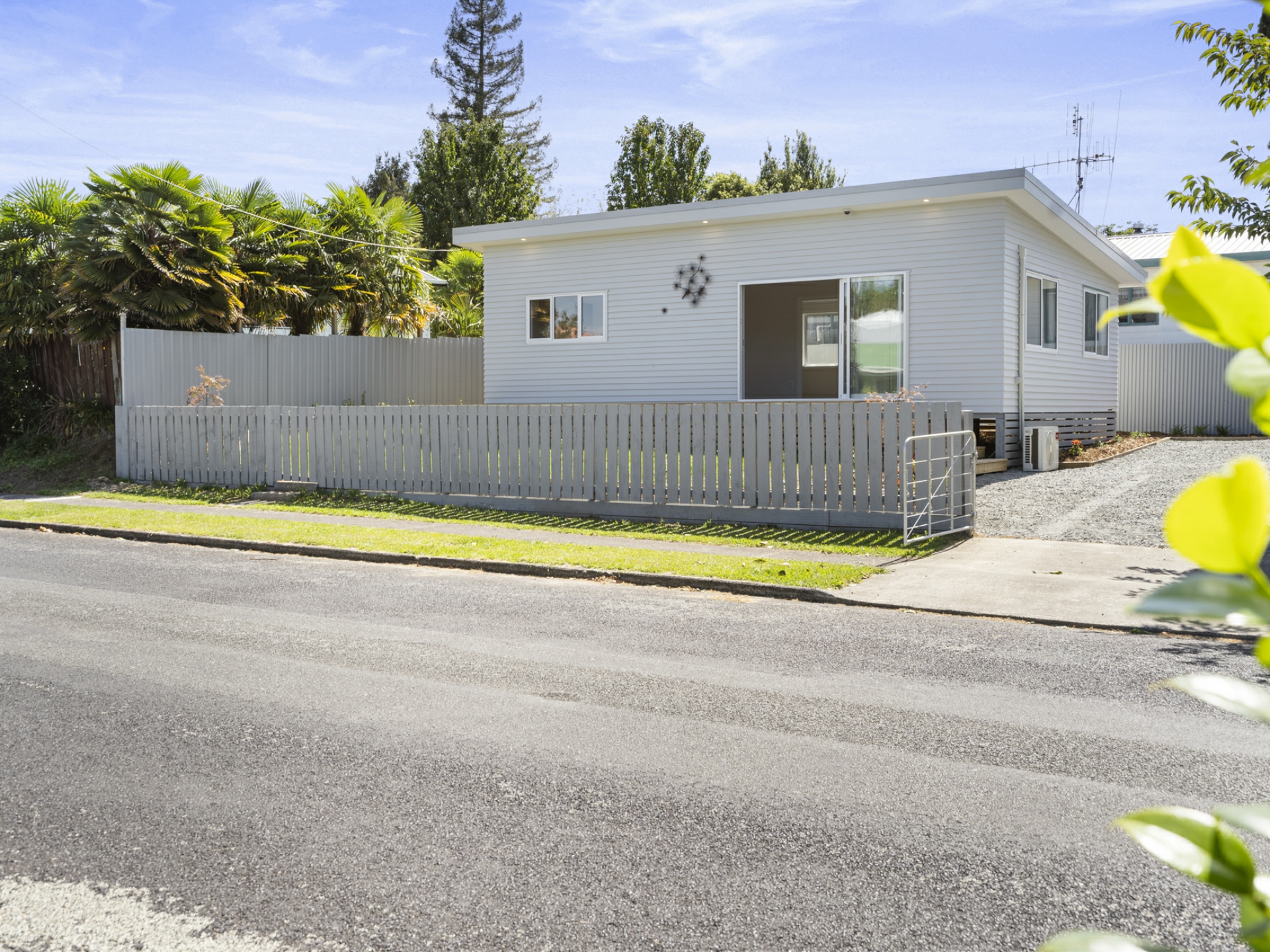 11 Little St, TIRAU