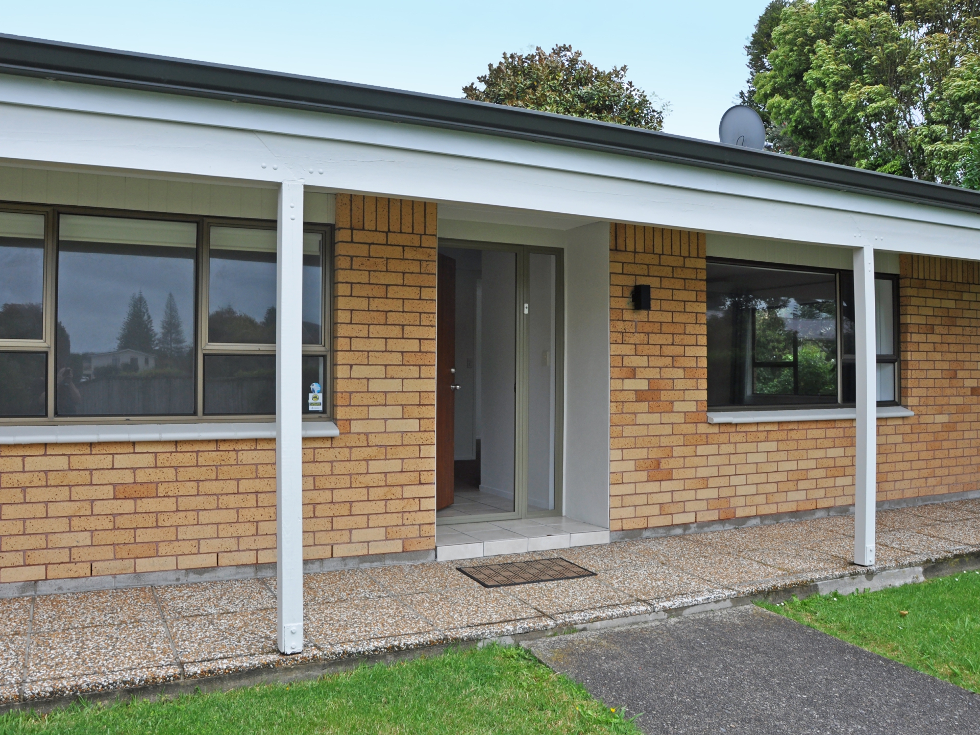 11 Manuka Street, OREWA