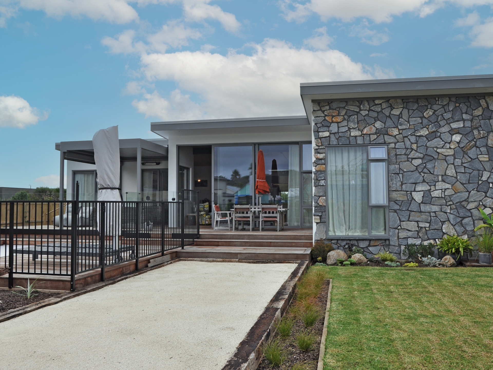 52 Sandpiper Ave, POINT WELLS