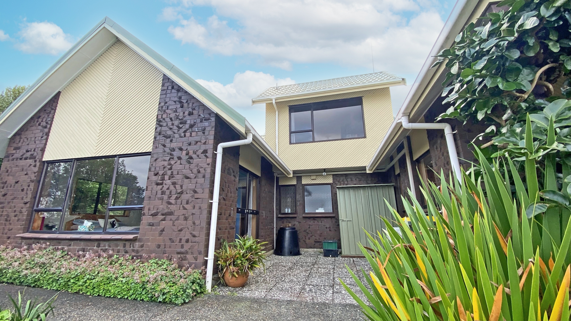 19 Albert Street, LEIGH