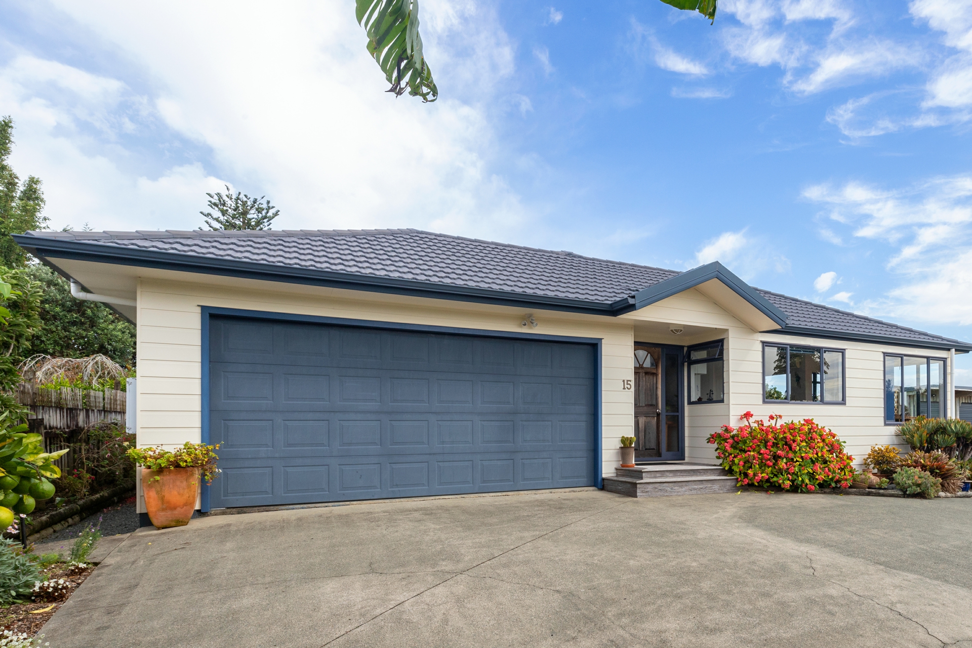 15 & 17 Marshall Road Kaiwaka Lifestyle for Sale LJ Hooker