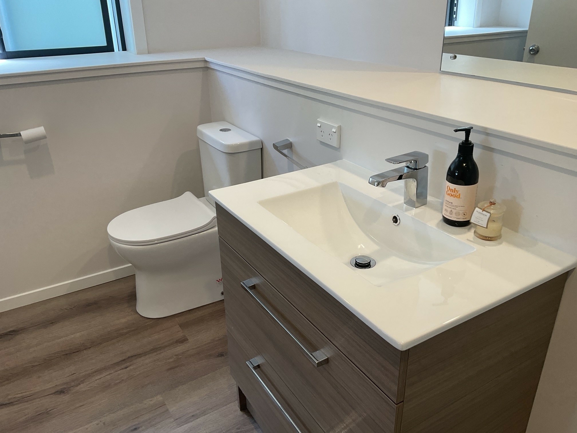 1/10 Pioneer Crescent, OMAHA