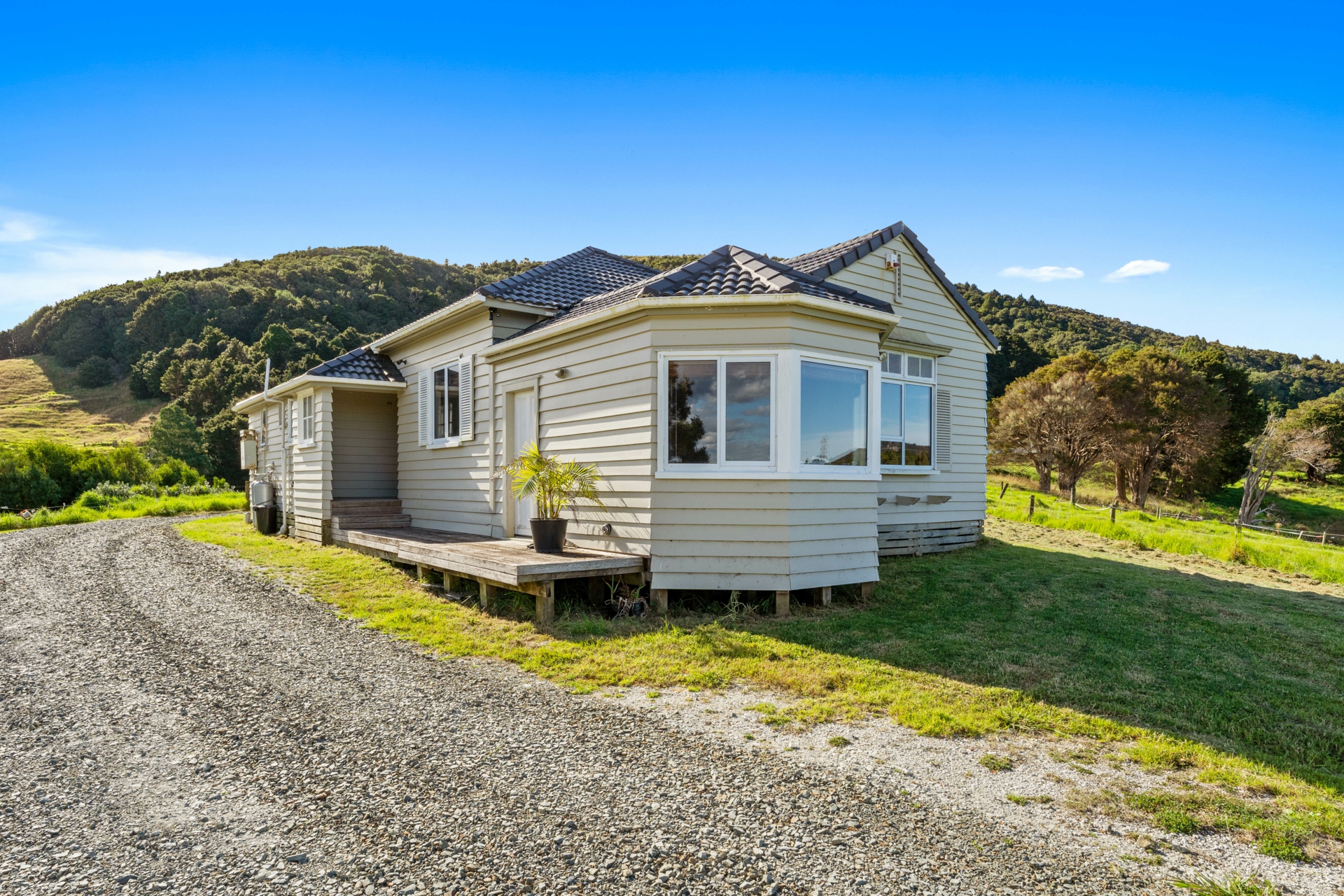 166 Mountain Road, MAUNGATUROTO