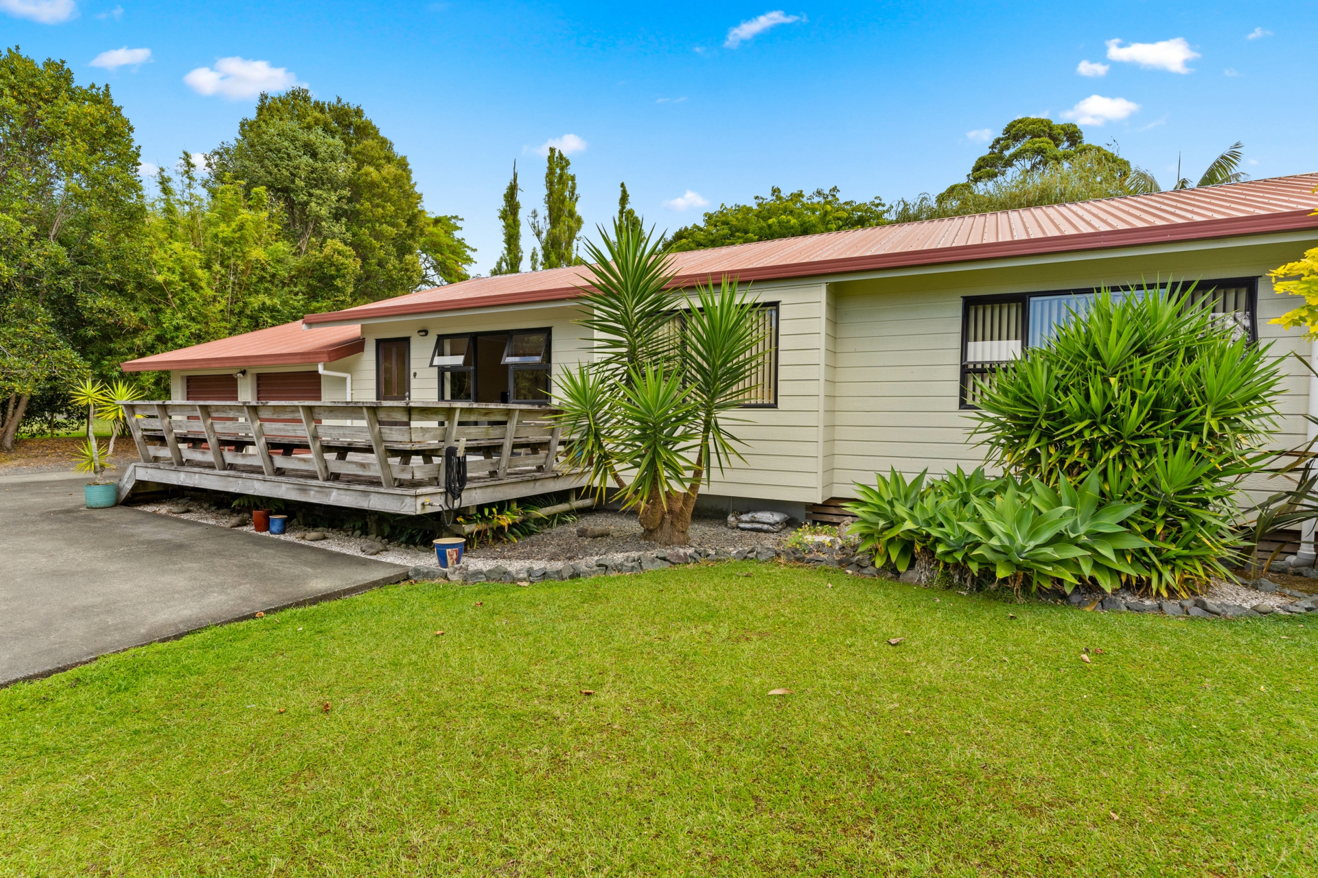 1110 Leigh Road, MATAKANA