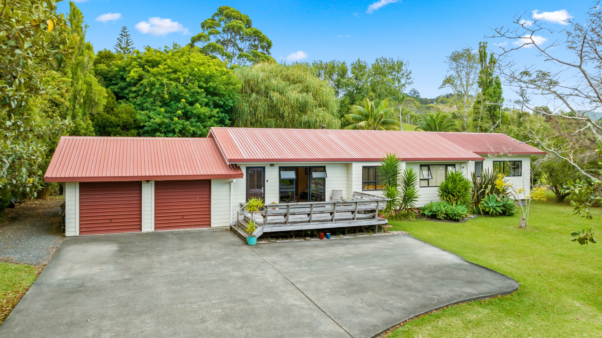 1110 Leigh Road Matakana House for Sale LJ Hooker