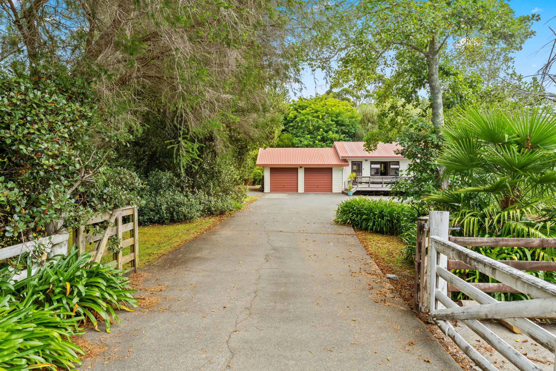1110 Leigh Road, MATAKANA