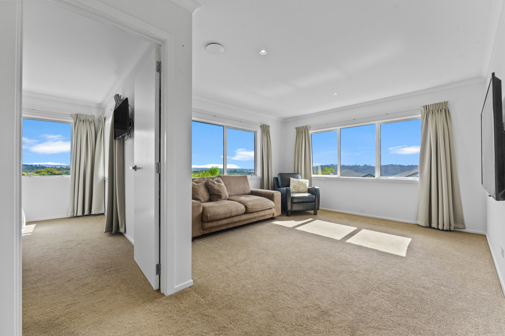 10A Mackay Drive, GREENHITHE
