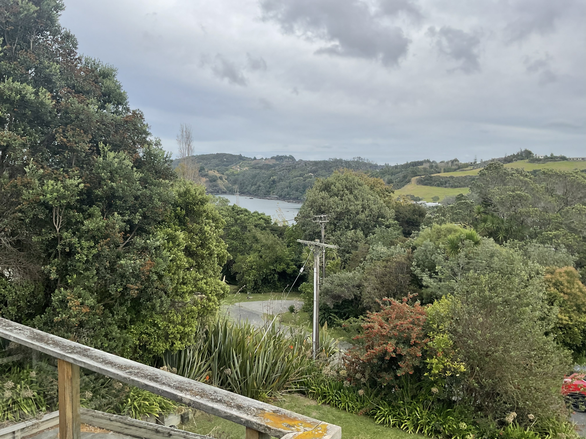 11 Hillside Crescent, LEIGH