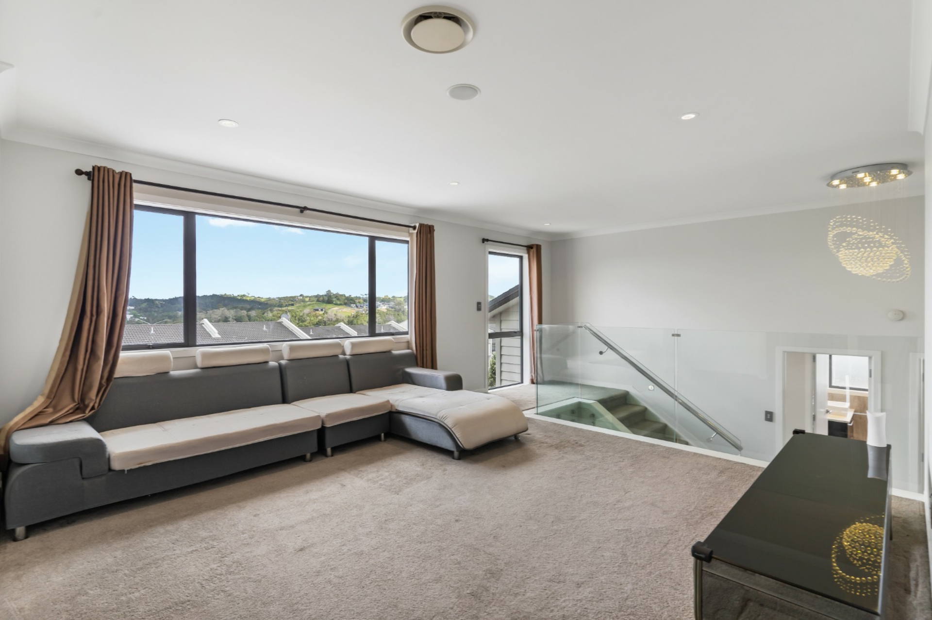 101 Medallion Drive, OTEHA