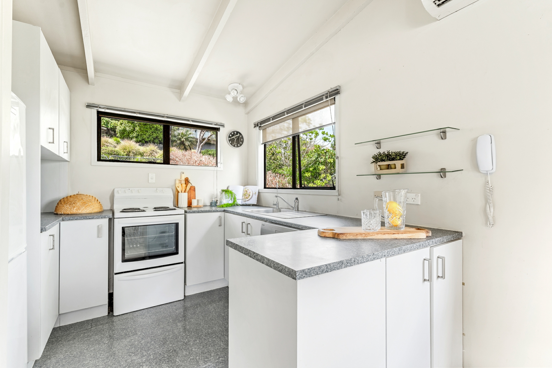 5a Rangimaarie Crescent, SNELLS BEACH