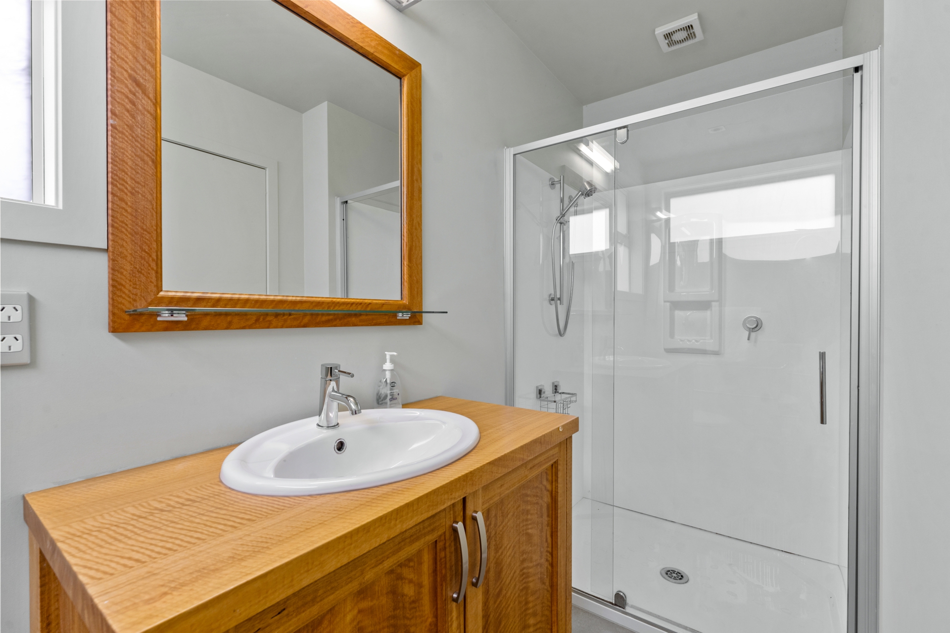 87 M Greenwood Road, LEIGH