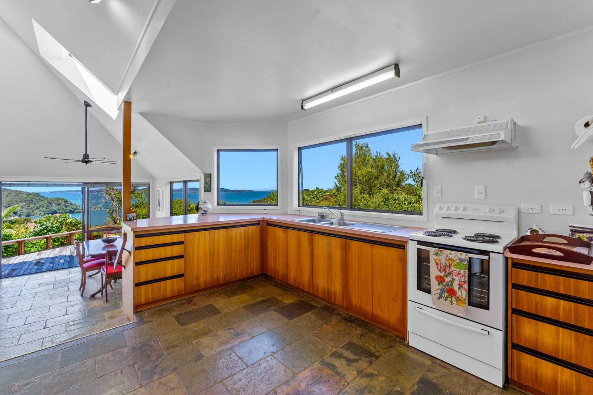 14 Kotare Place, SANDSPIT